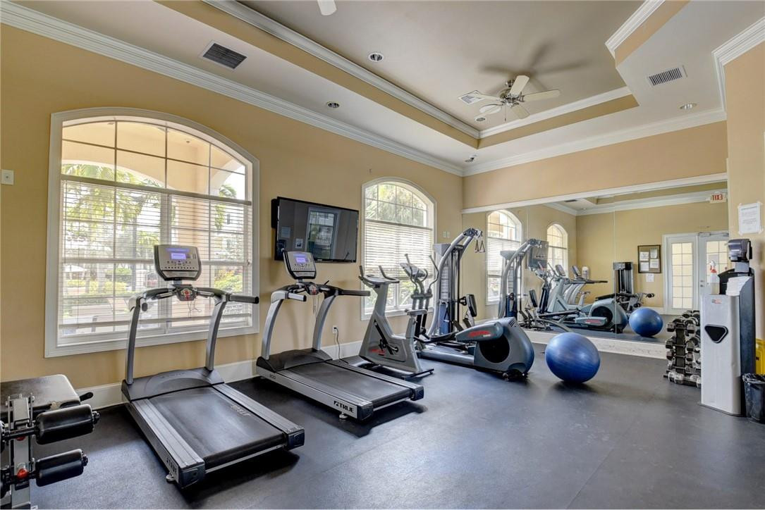 9833 Baywinds Dr 7102