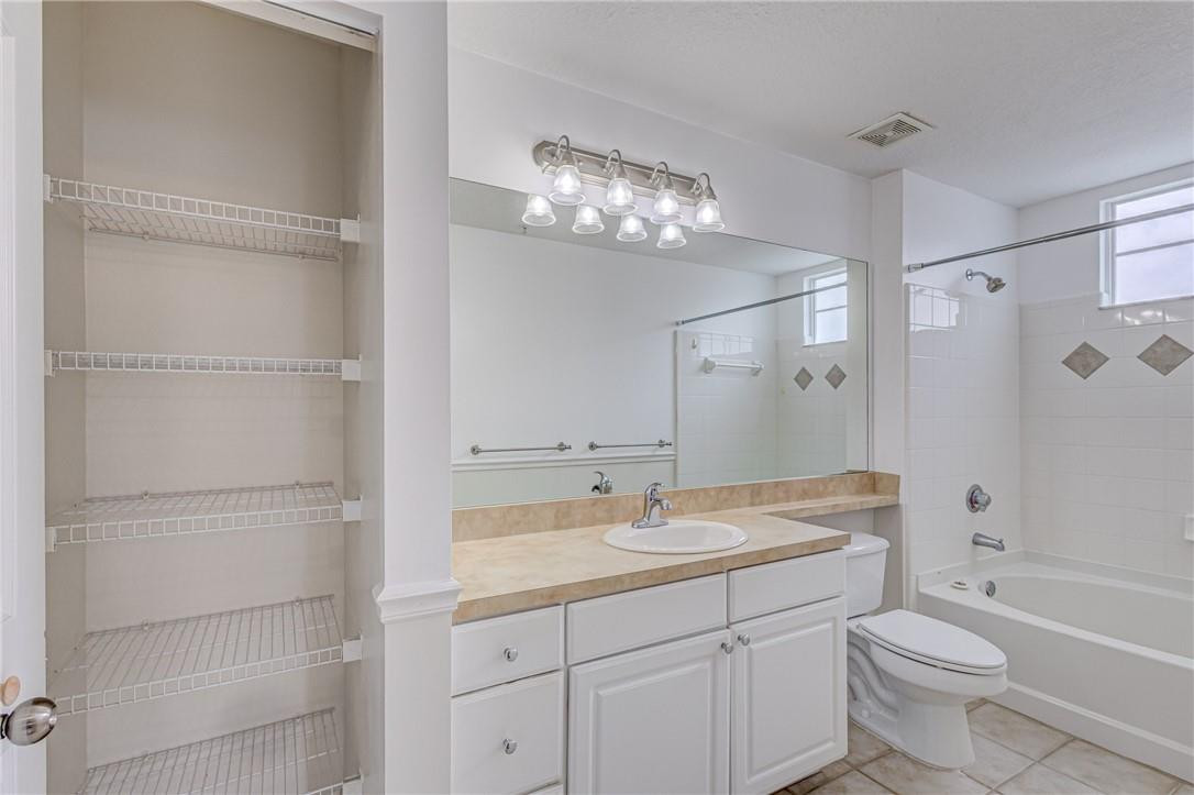 9833 Baywinds Dr 7102