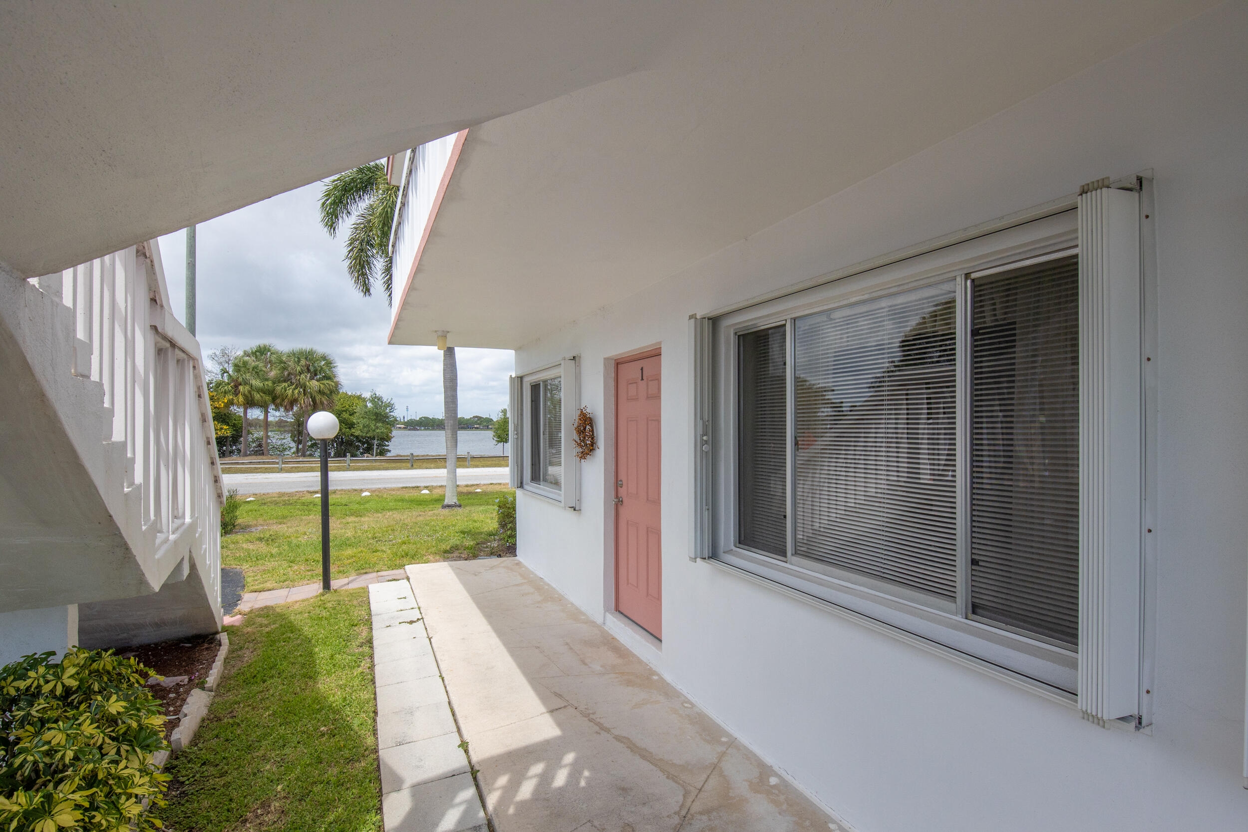 2286 Lake Osborne Drive 1