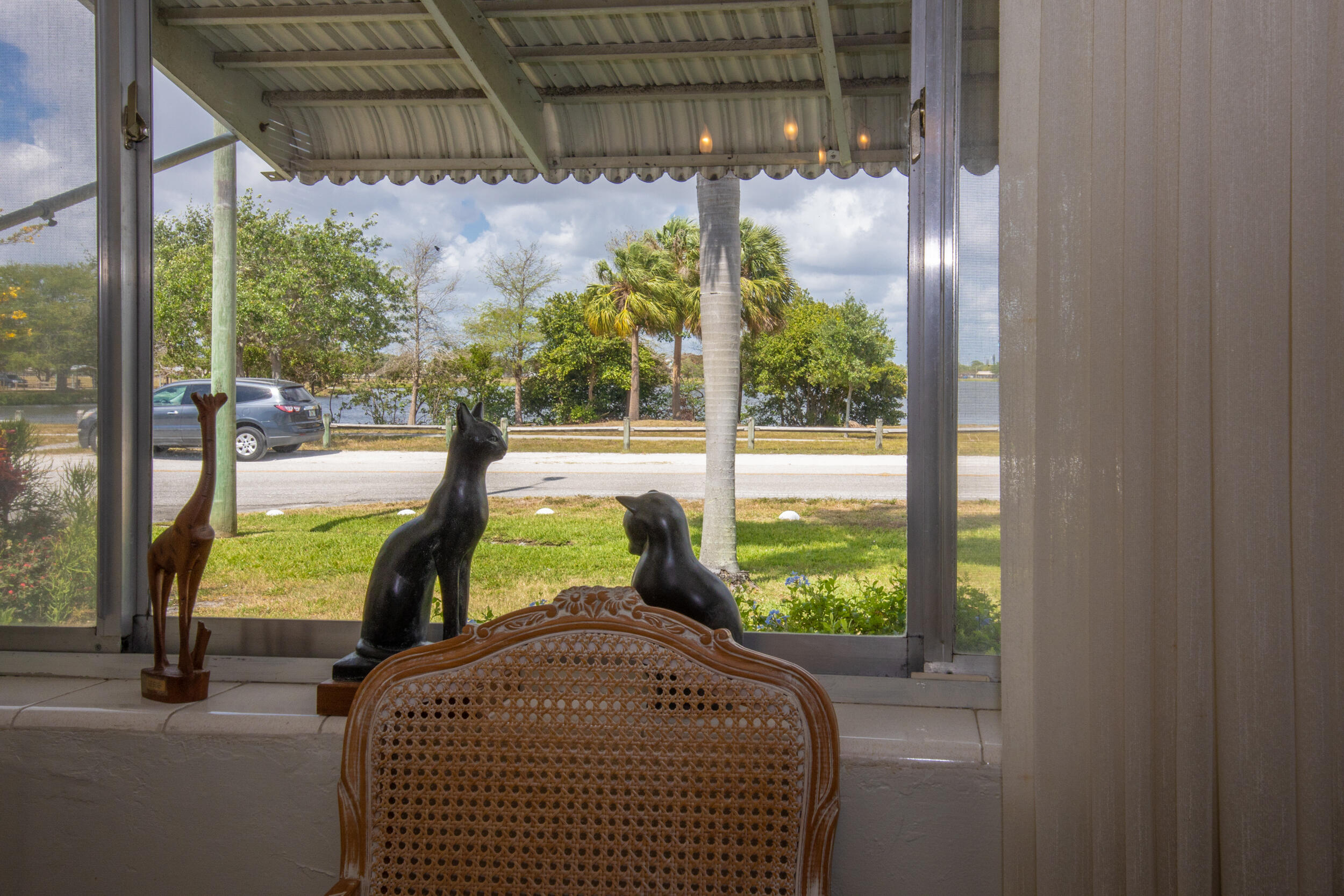 2286 Lake Osborne Drive 1