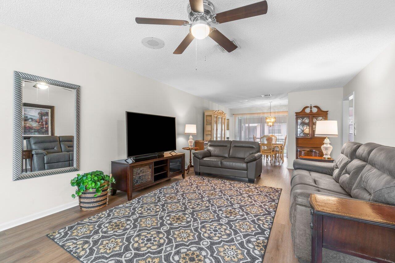 9835 Loquat Tree Run B