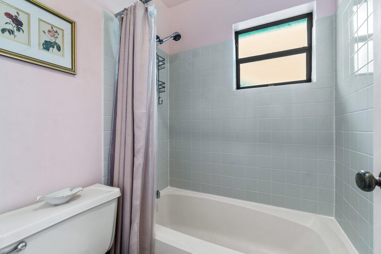 9835 Loquat Tree Run B