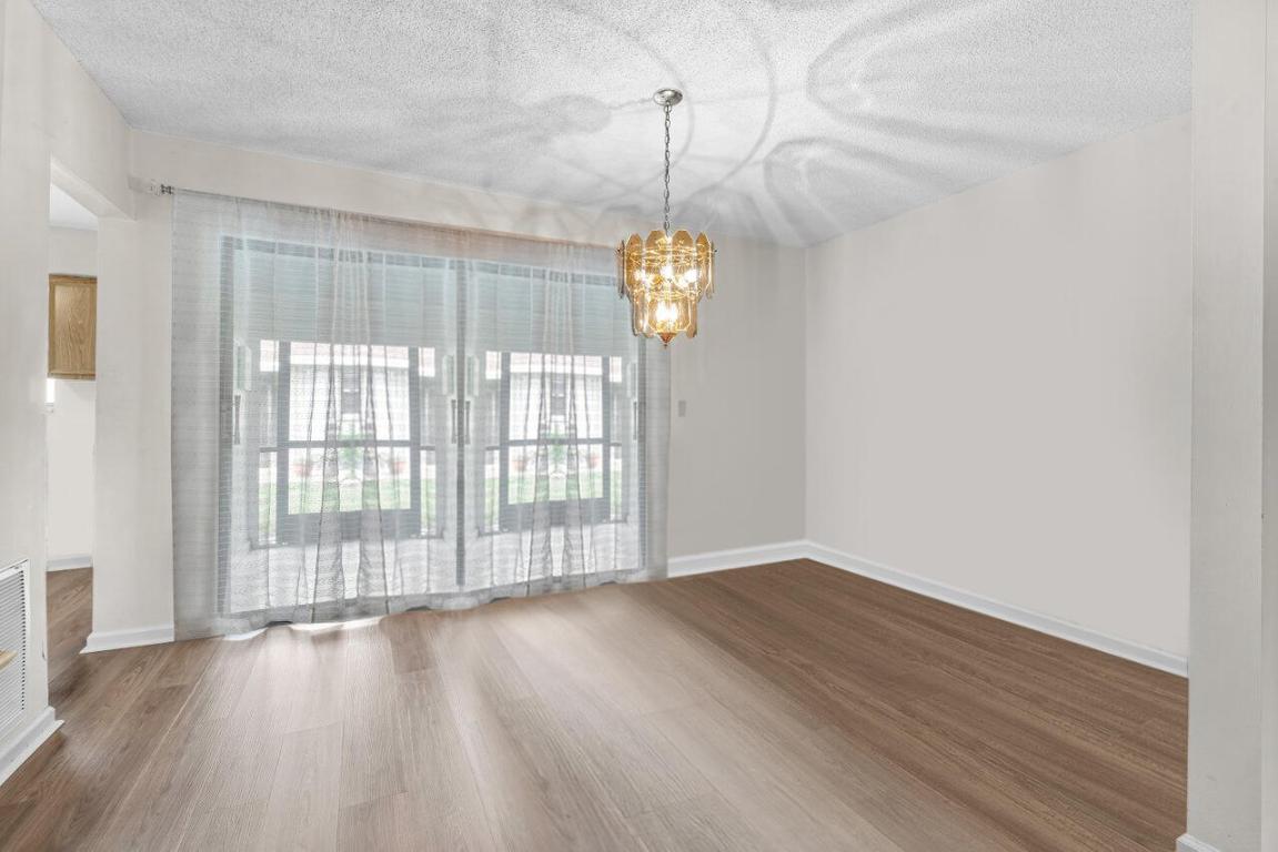 9835 Loquat Tree Run B