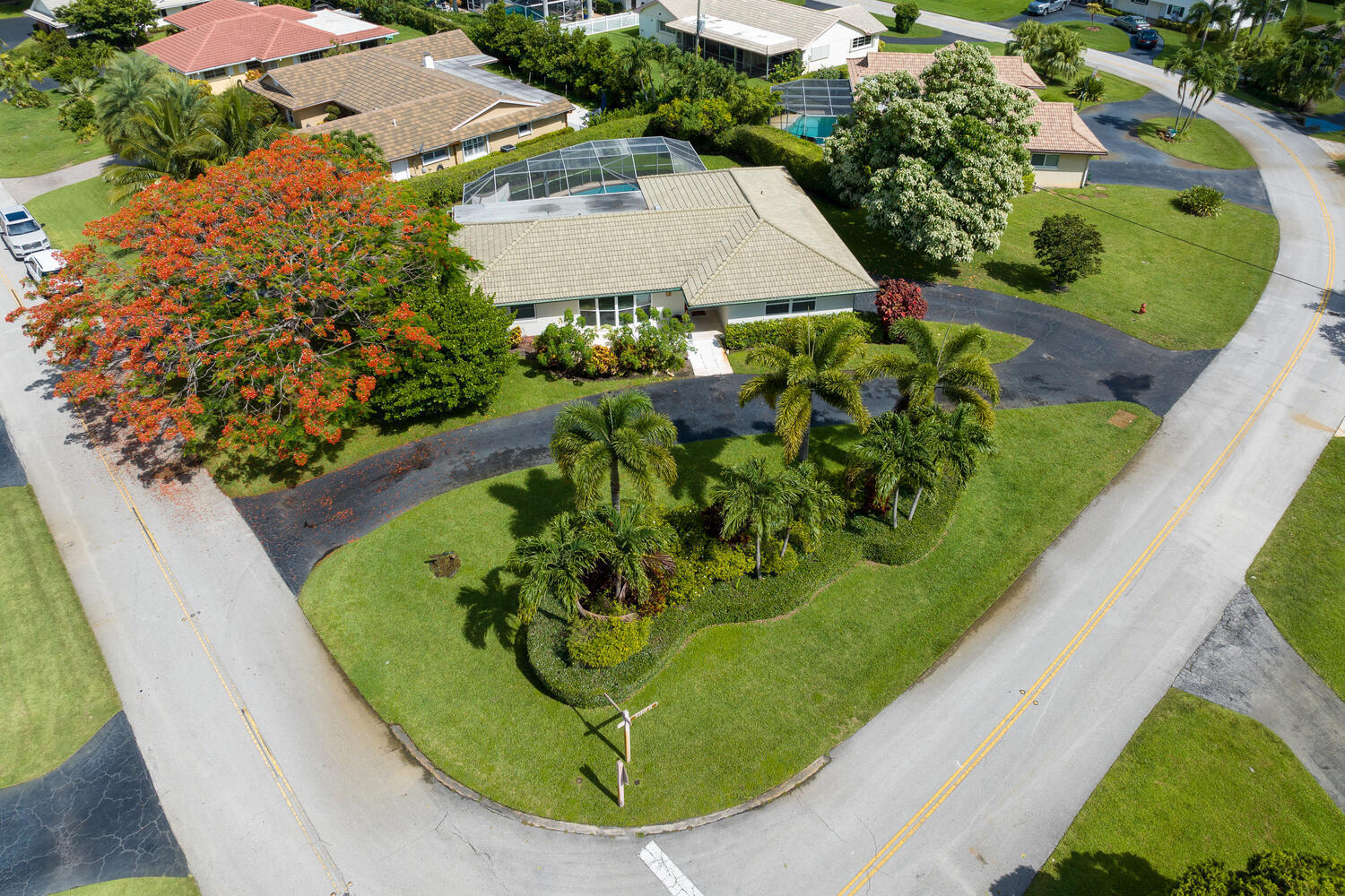 208 Gleneagles Drive