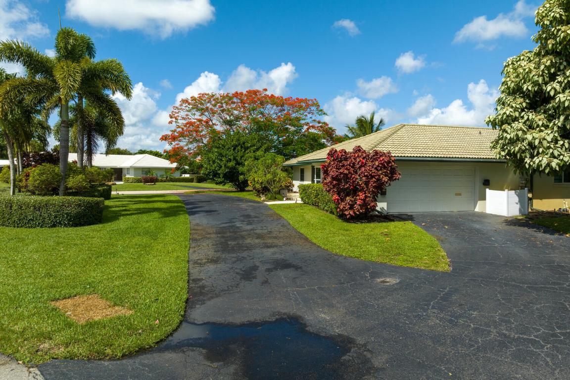 208 Gleneagles Drive