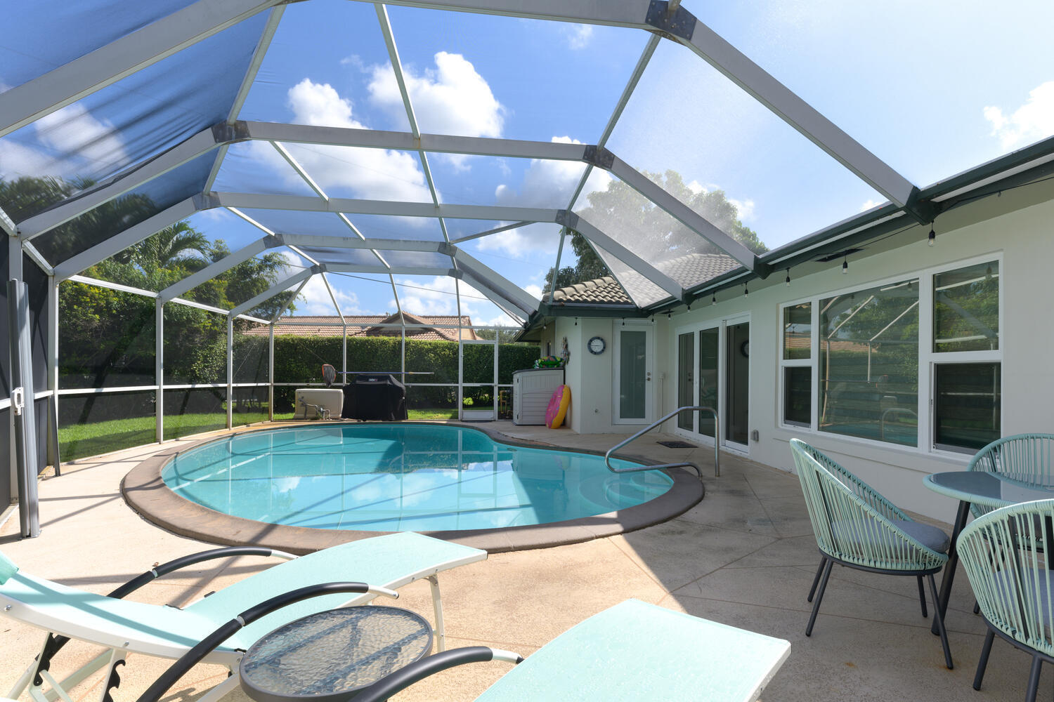 208 Gleneagles Drive