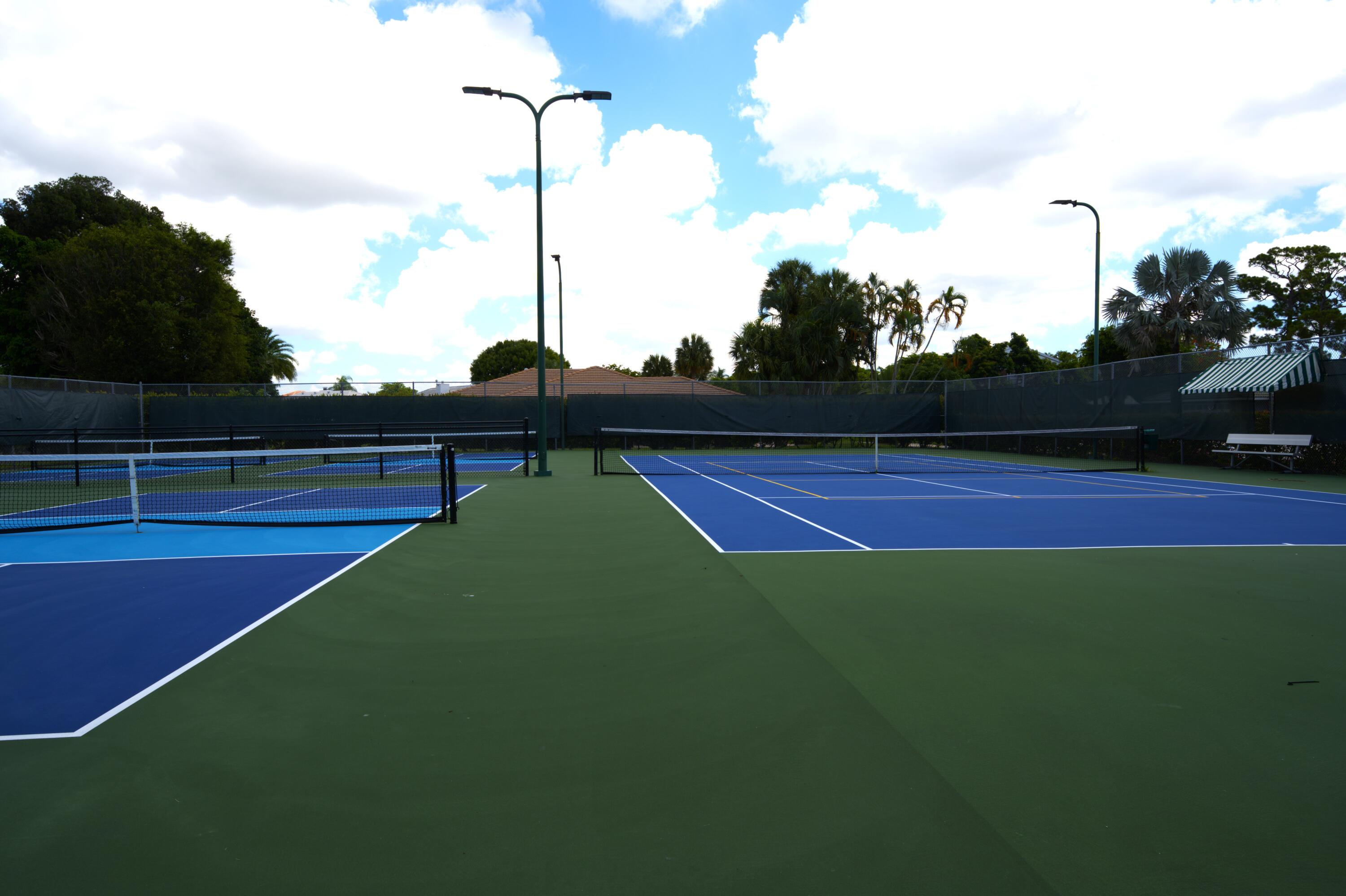 208 Gleneagles Drive