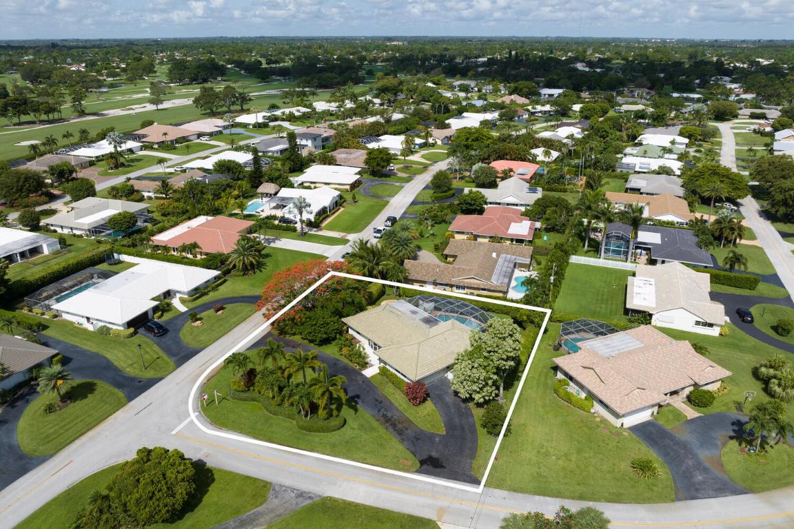 208 Gleneagles Drive