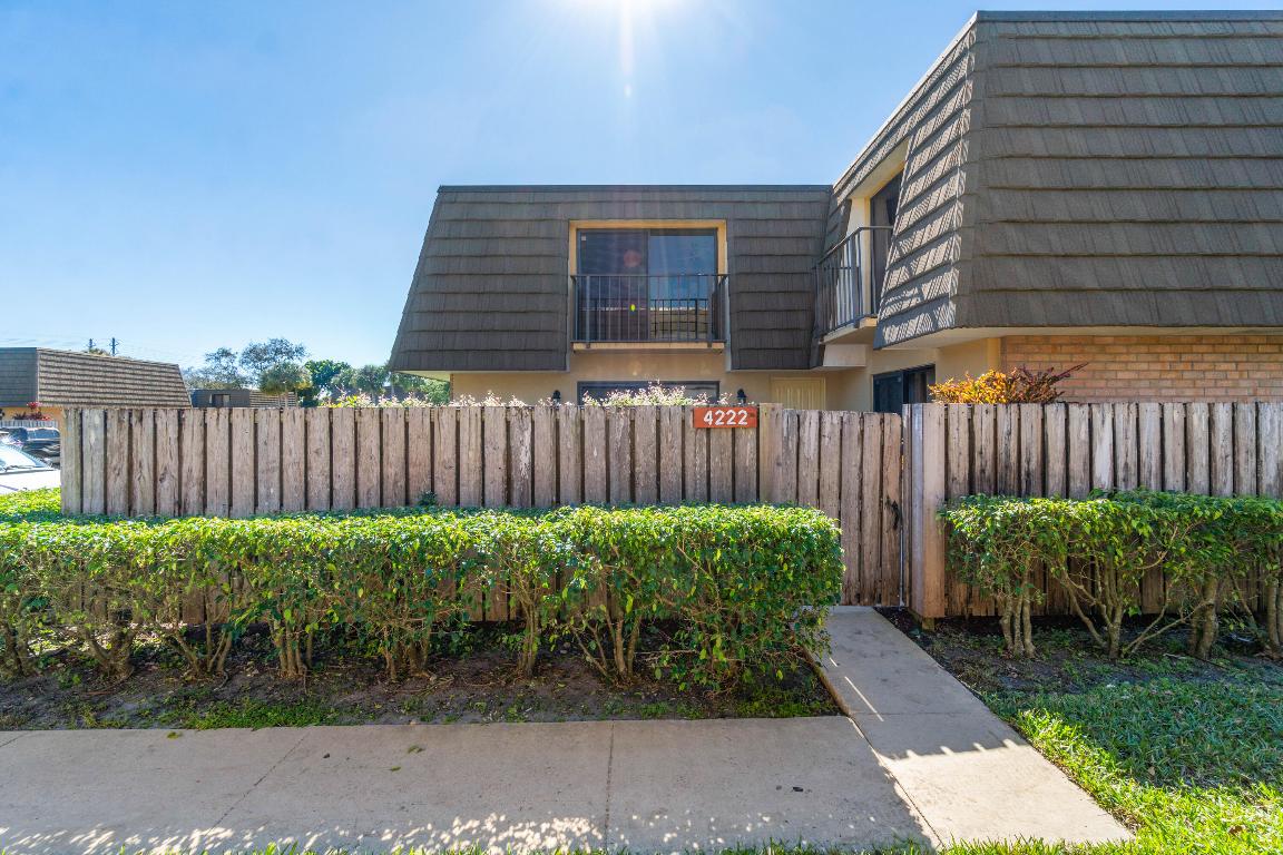 4222 42nd Way