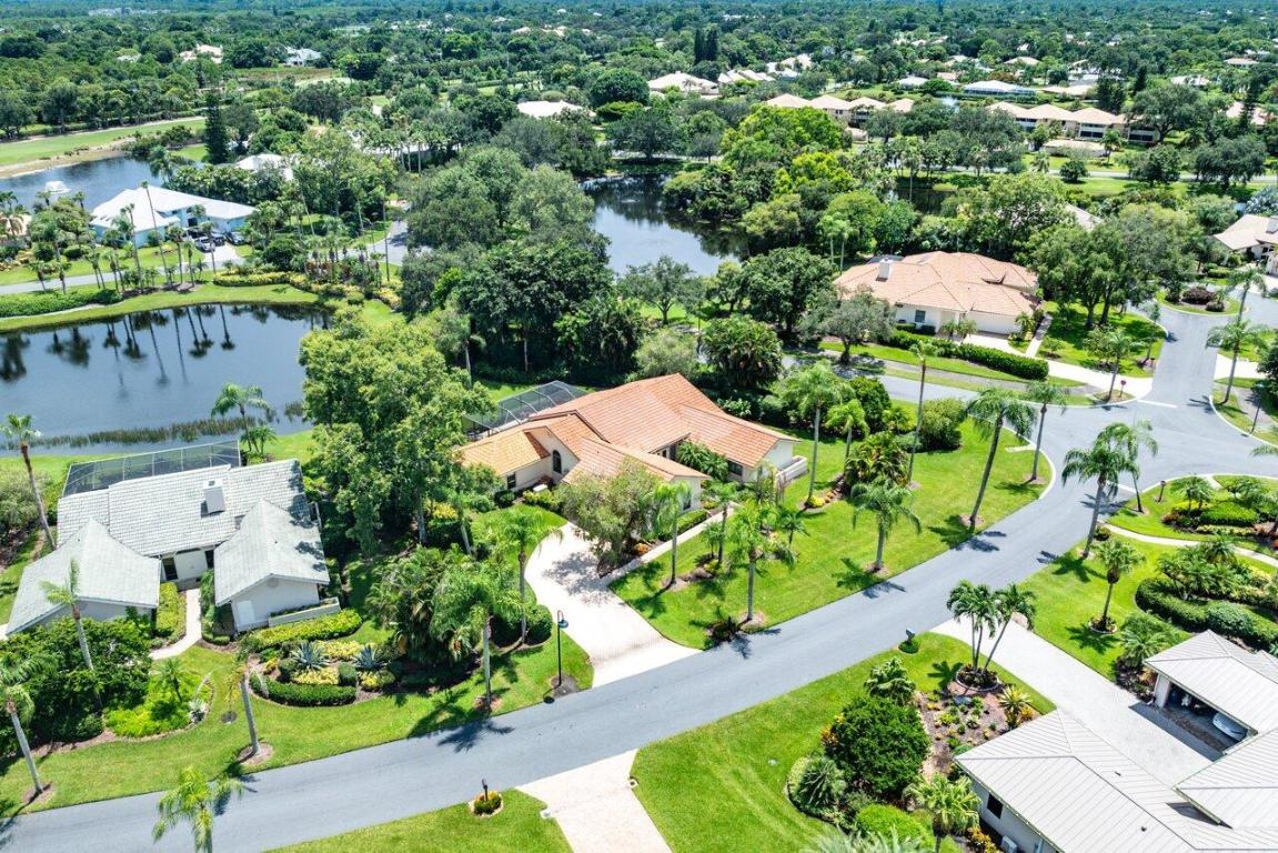 4193 SW Gleneagle Circle