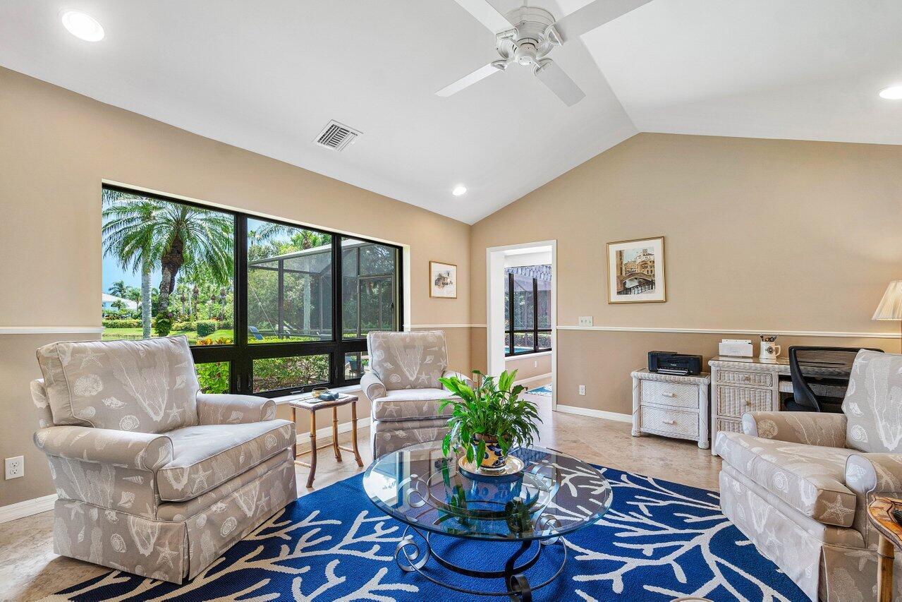 4193 SW Gleneagle Circle