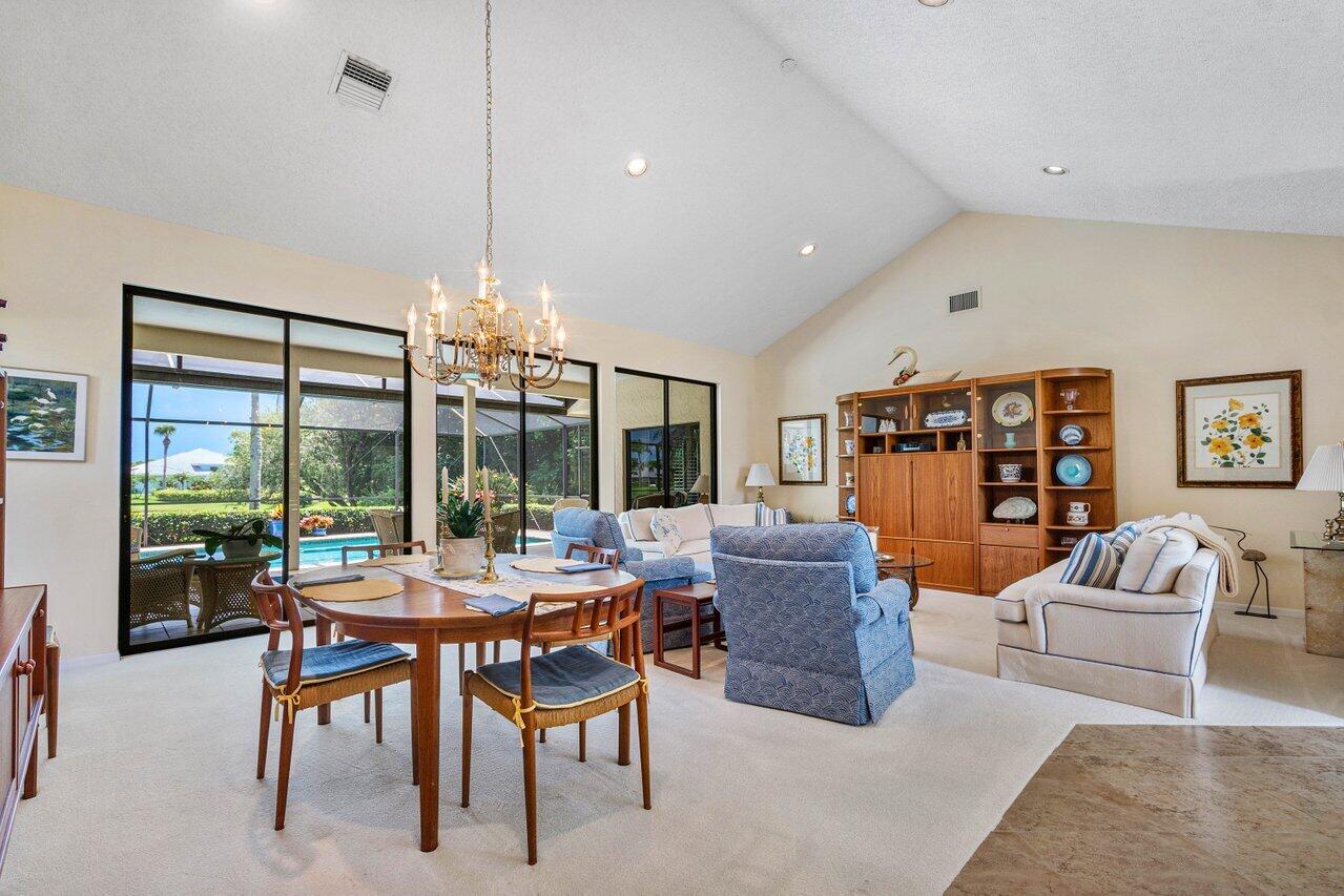 4193 SW Gleneagle Circle