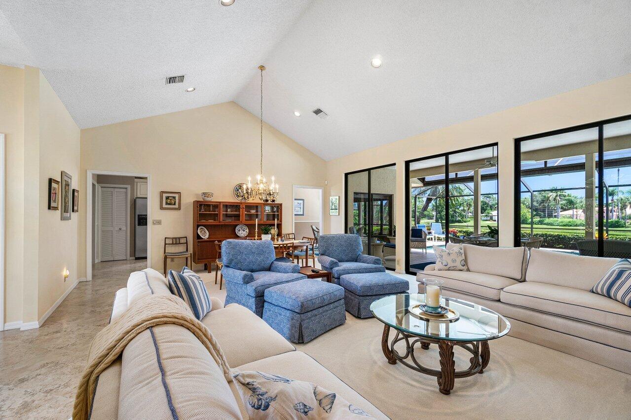 4193 SW Gleneagle Circle