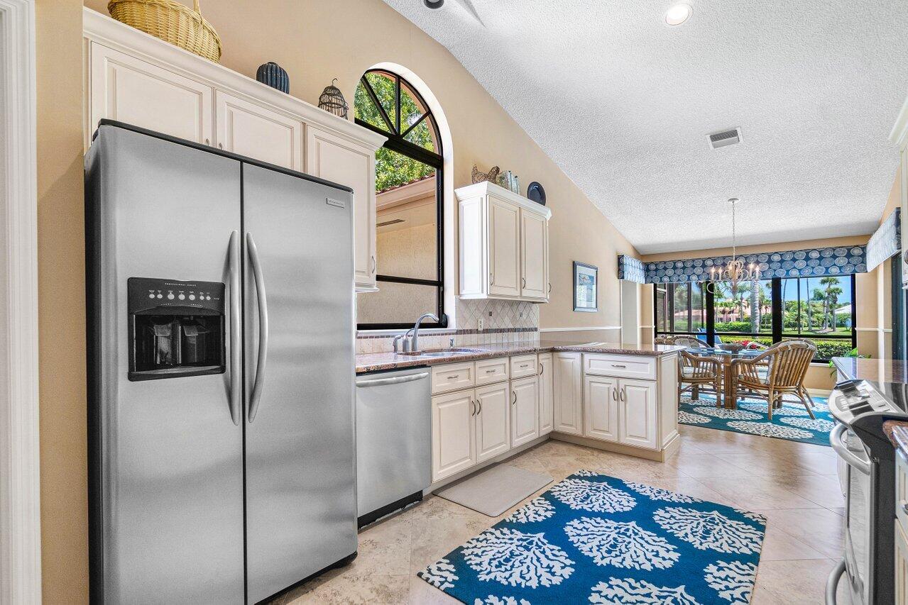 4193 SW Gleneagle Circle