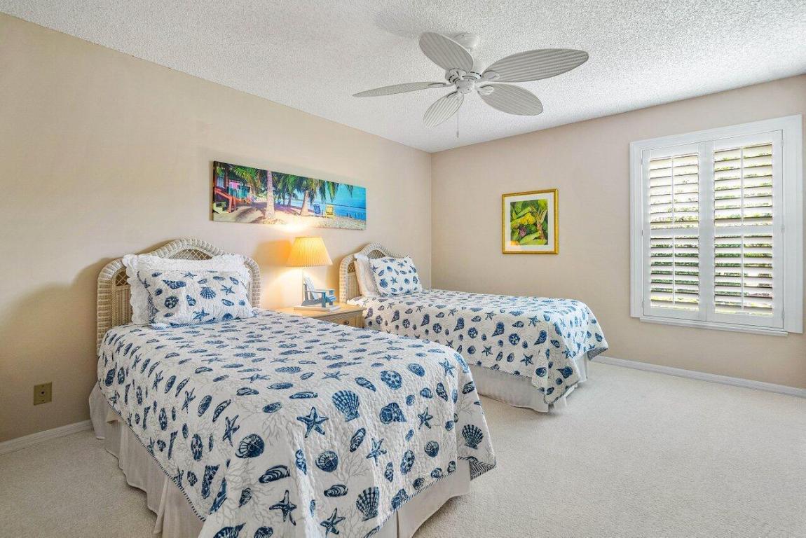 4193 SW Gleneagle Circle