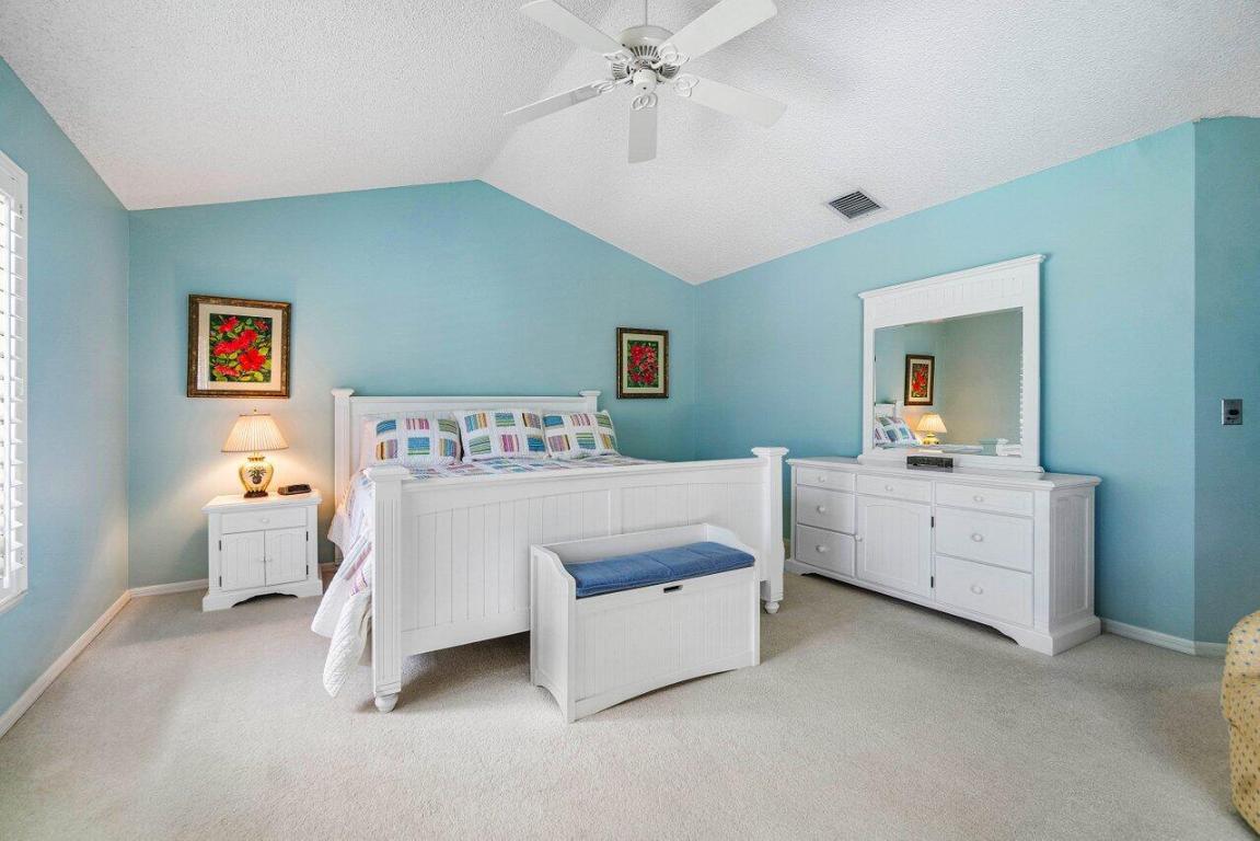 4193 SW Gleneagle Circle