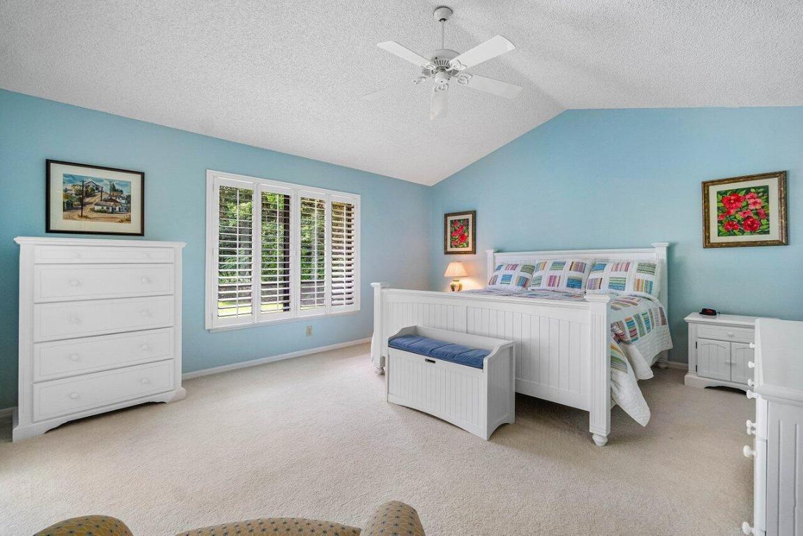 4193 SW Gleneagle Circle