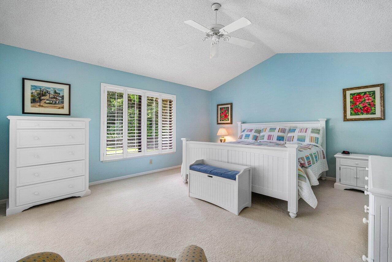 4193 SW Gleneagle Circle