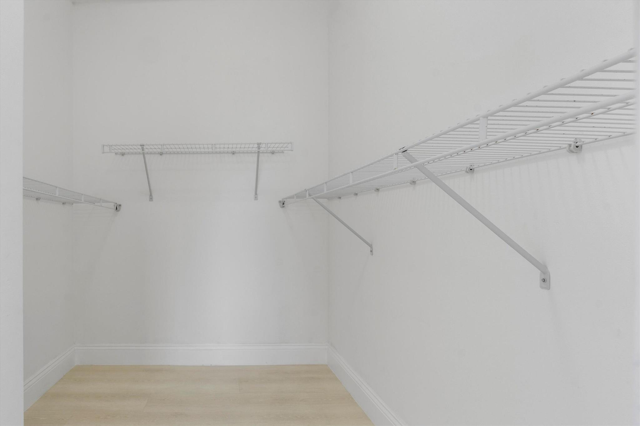 1008 Green Pine Boulevard H3