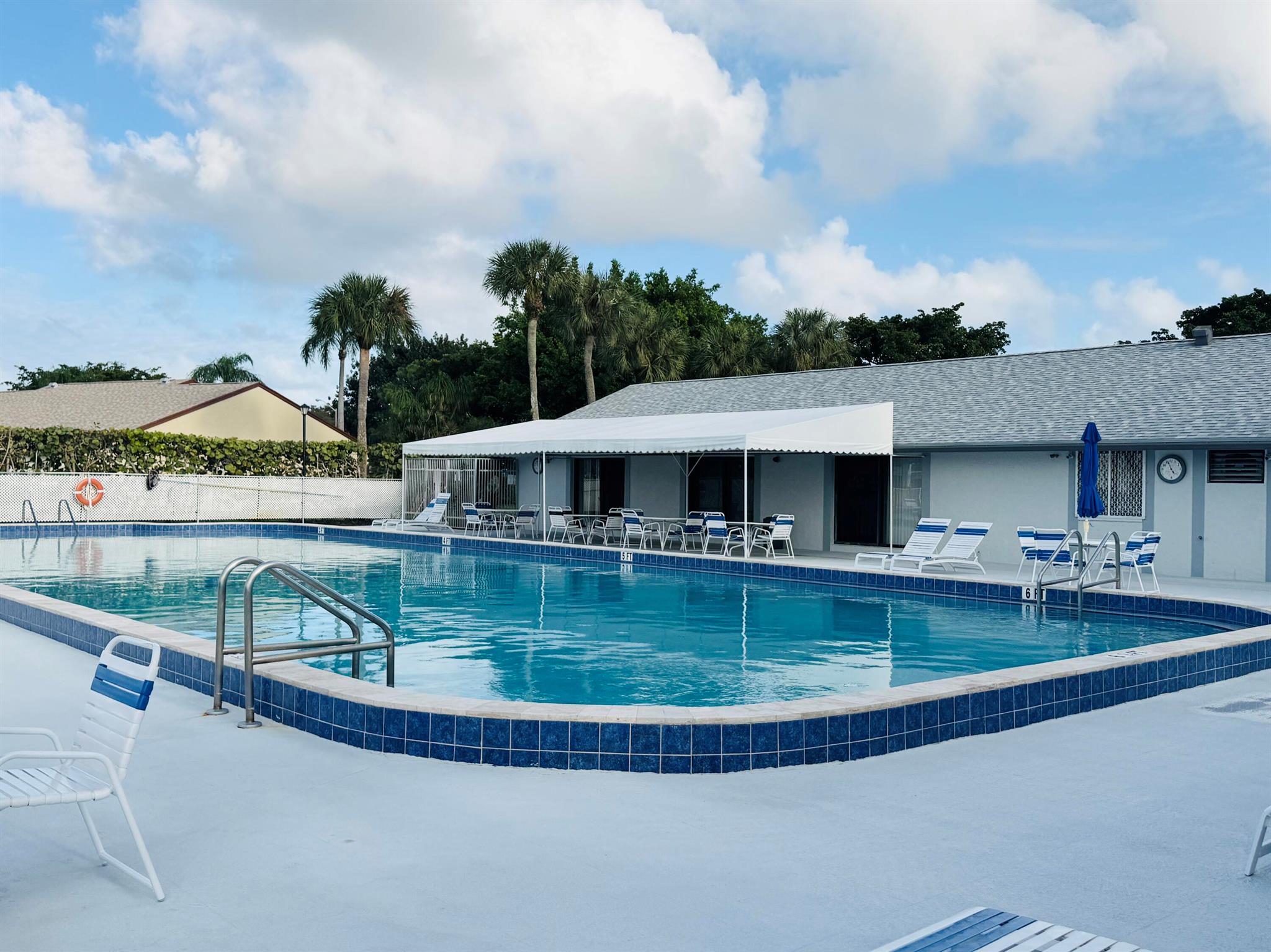 1008 Green Pine Boulevard H3