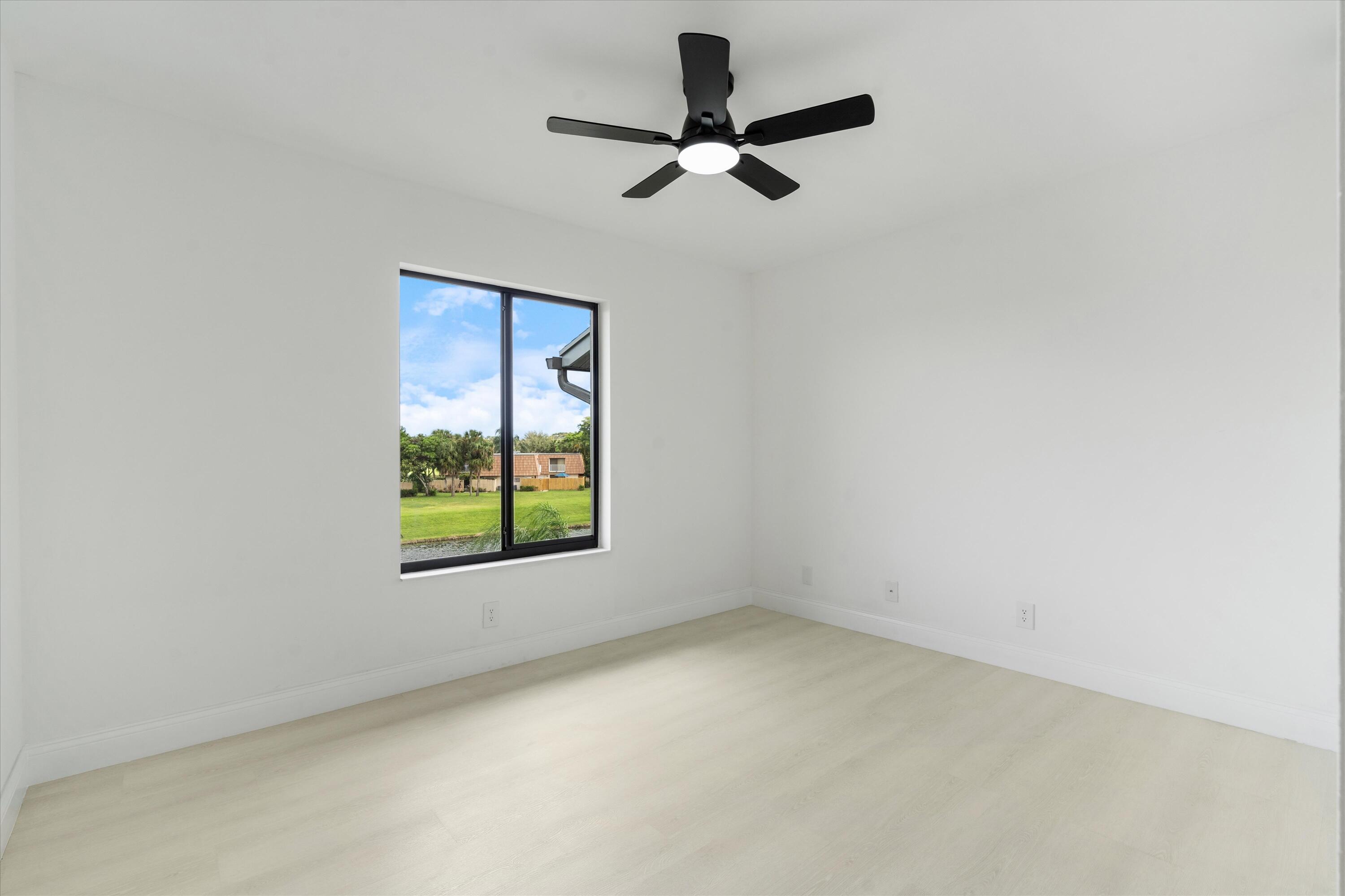 1008 Green Pine Boulevard H3