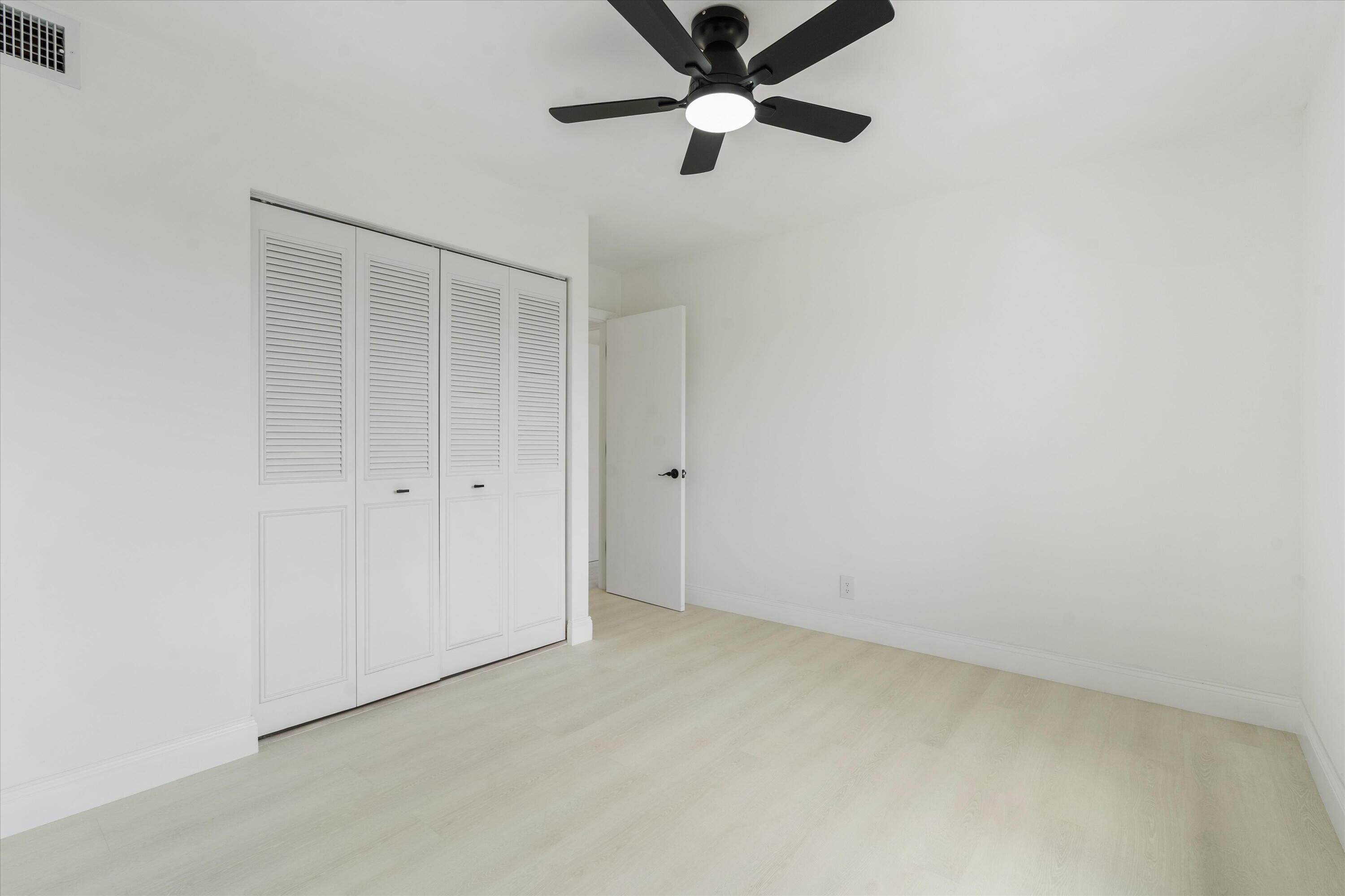 1008 Green Pine Boulevard H3