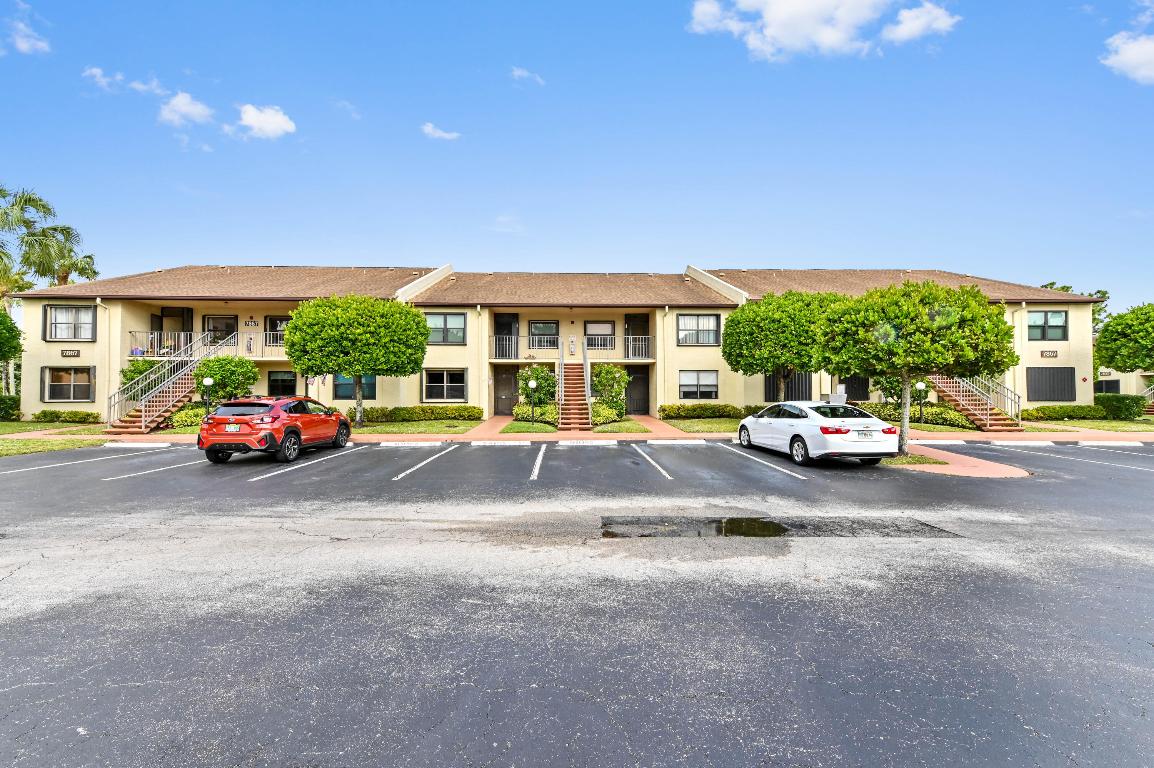 7867 Willow Spring Drive 814