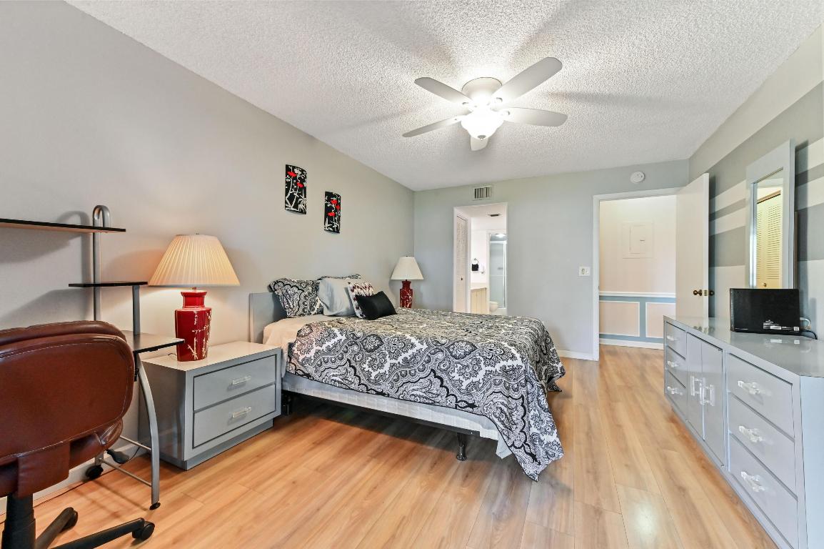 7867 Willow Spring Drive 814