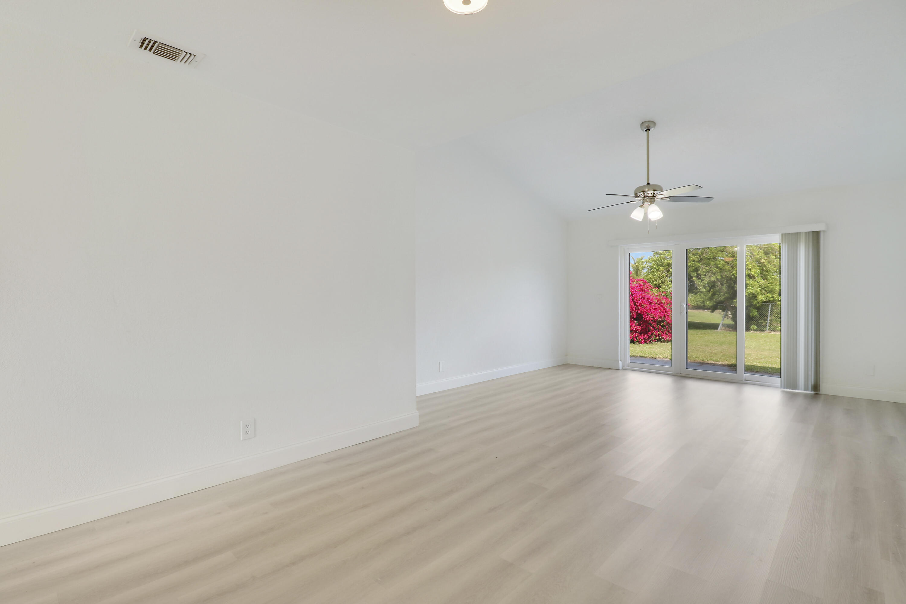 216 Palmetto Court