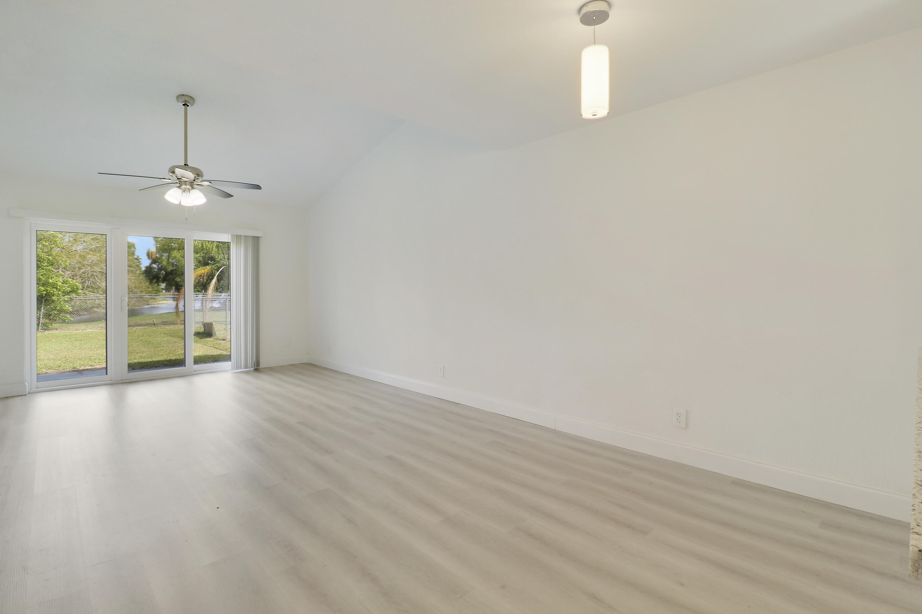 216 Palmetto Court