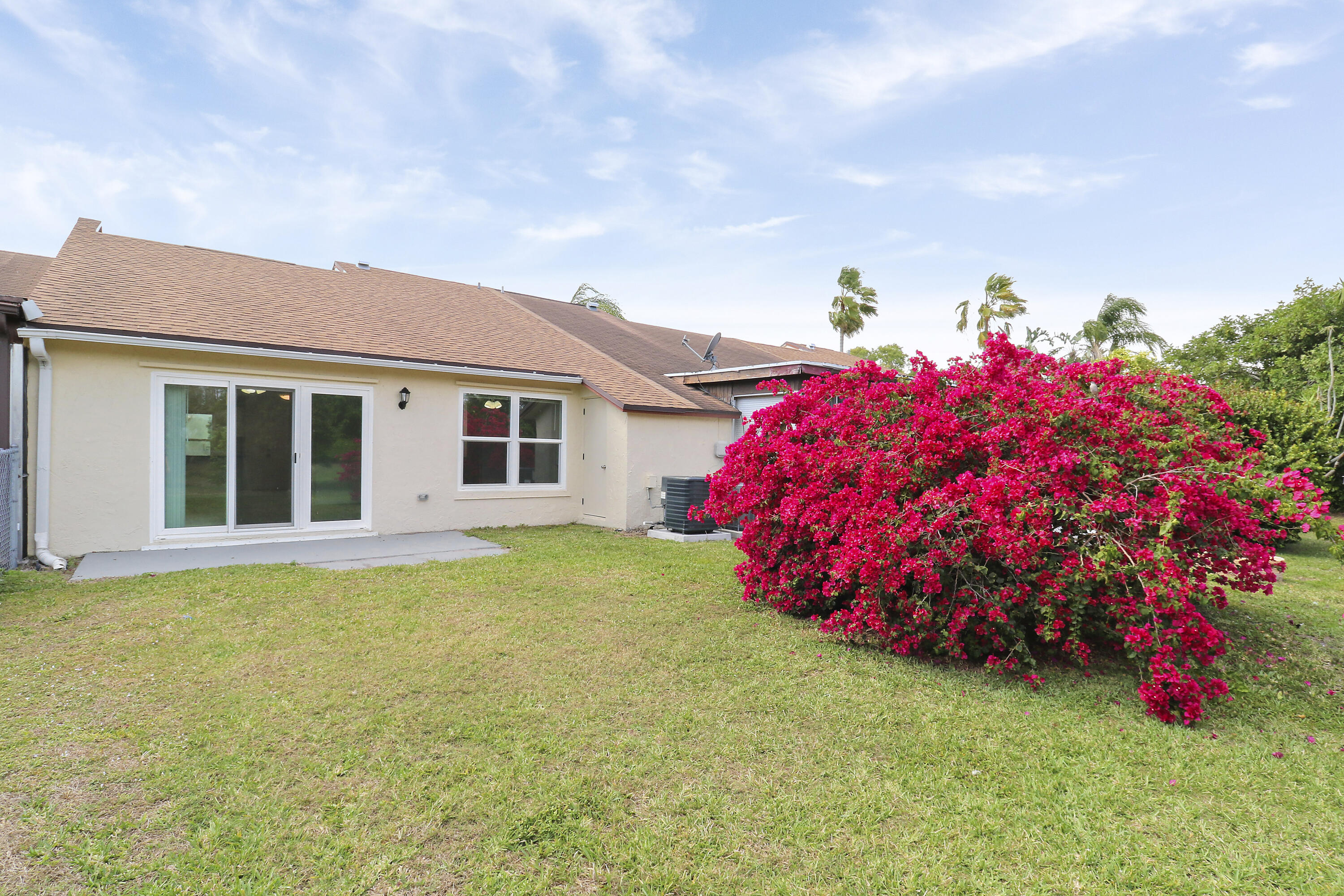 216 Palmetto Court