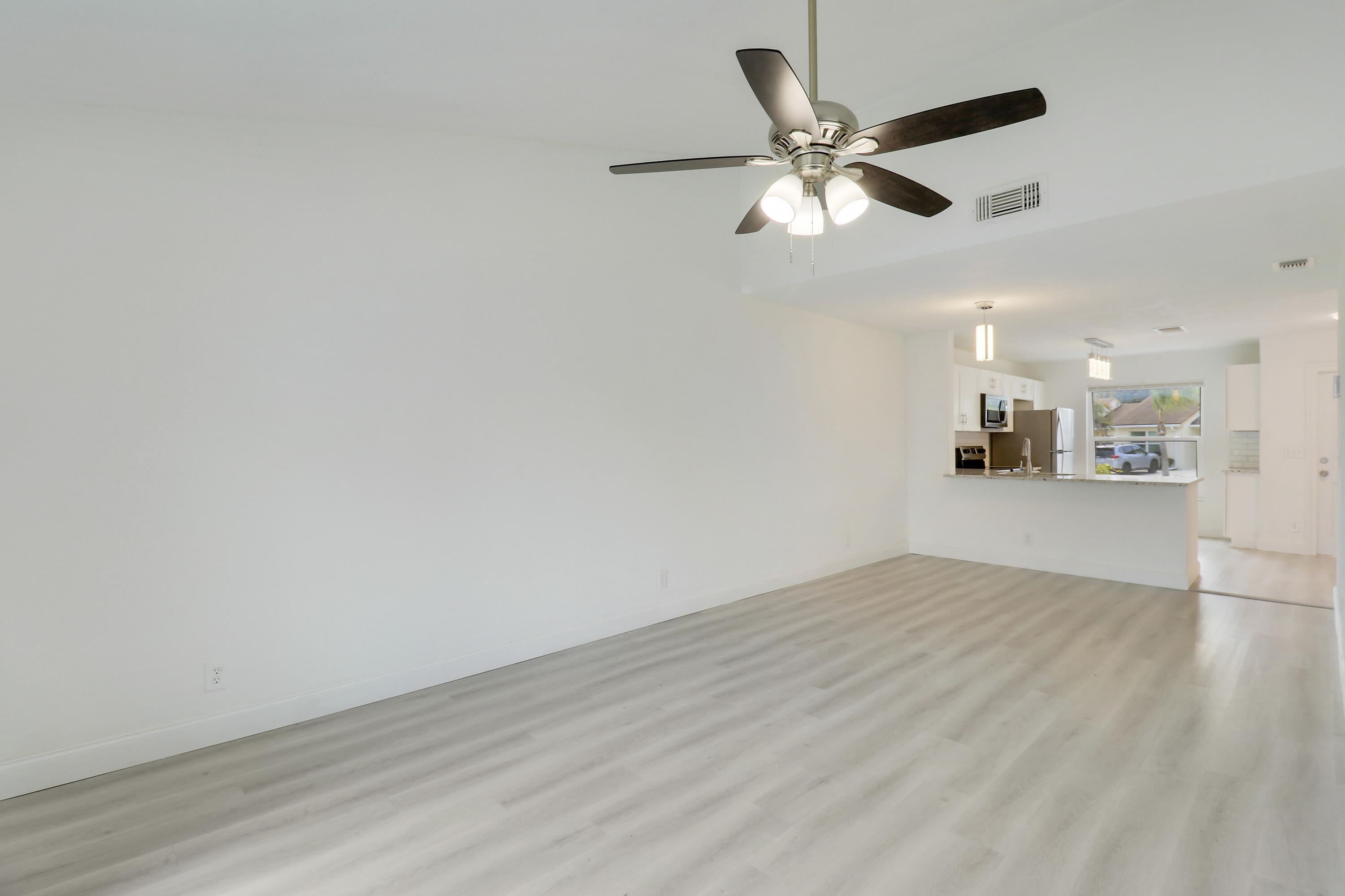 216 Palmetto Court
