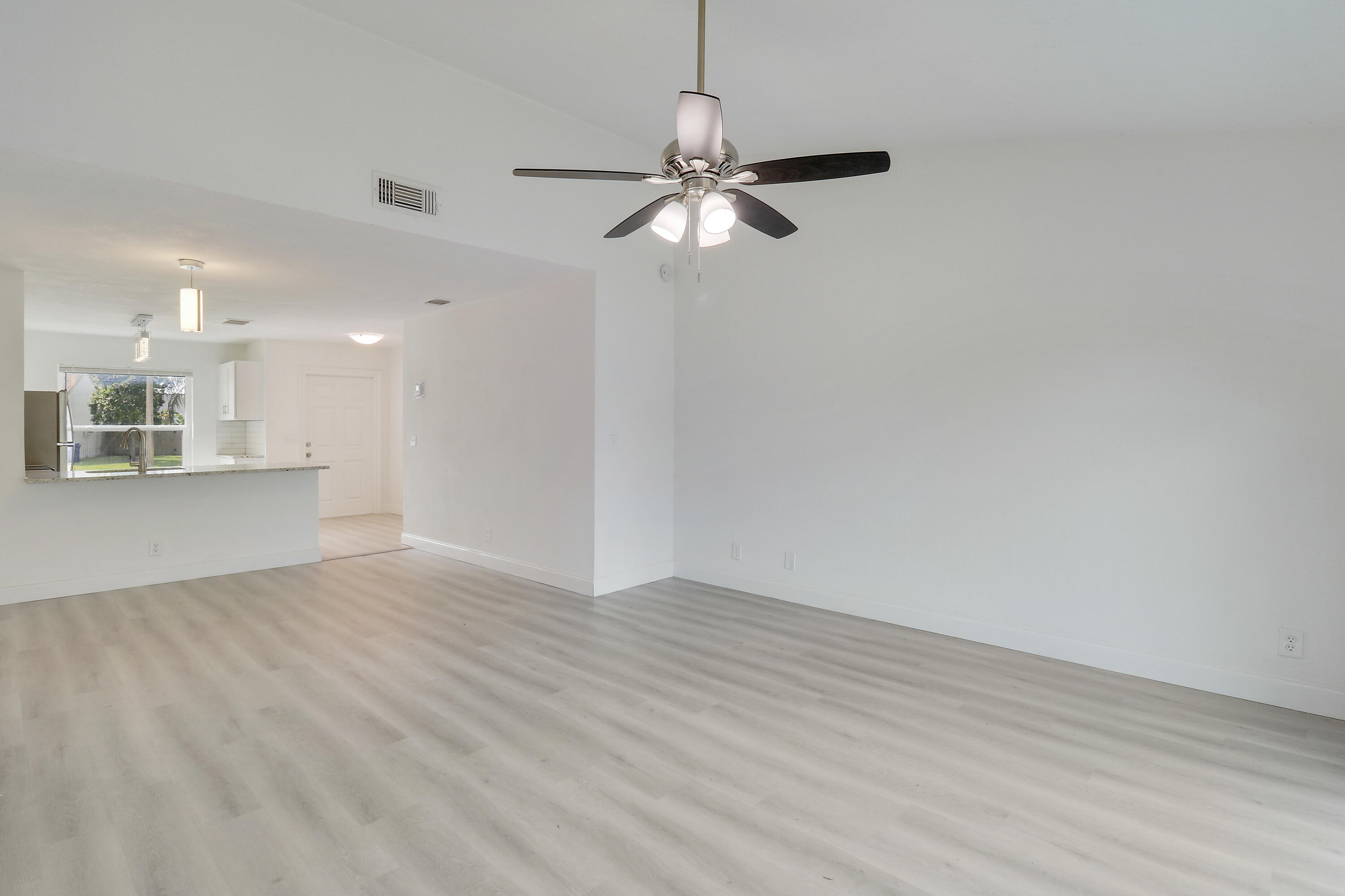 216 Palmetto Court