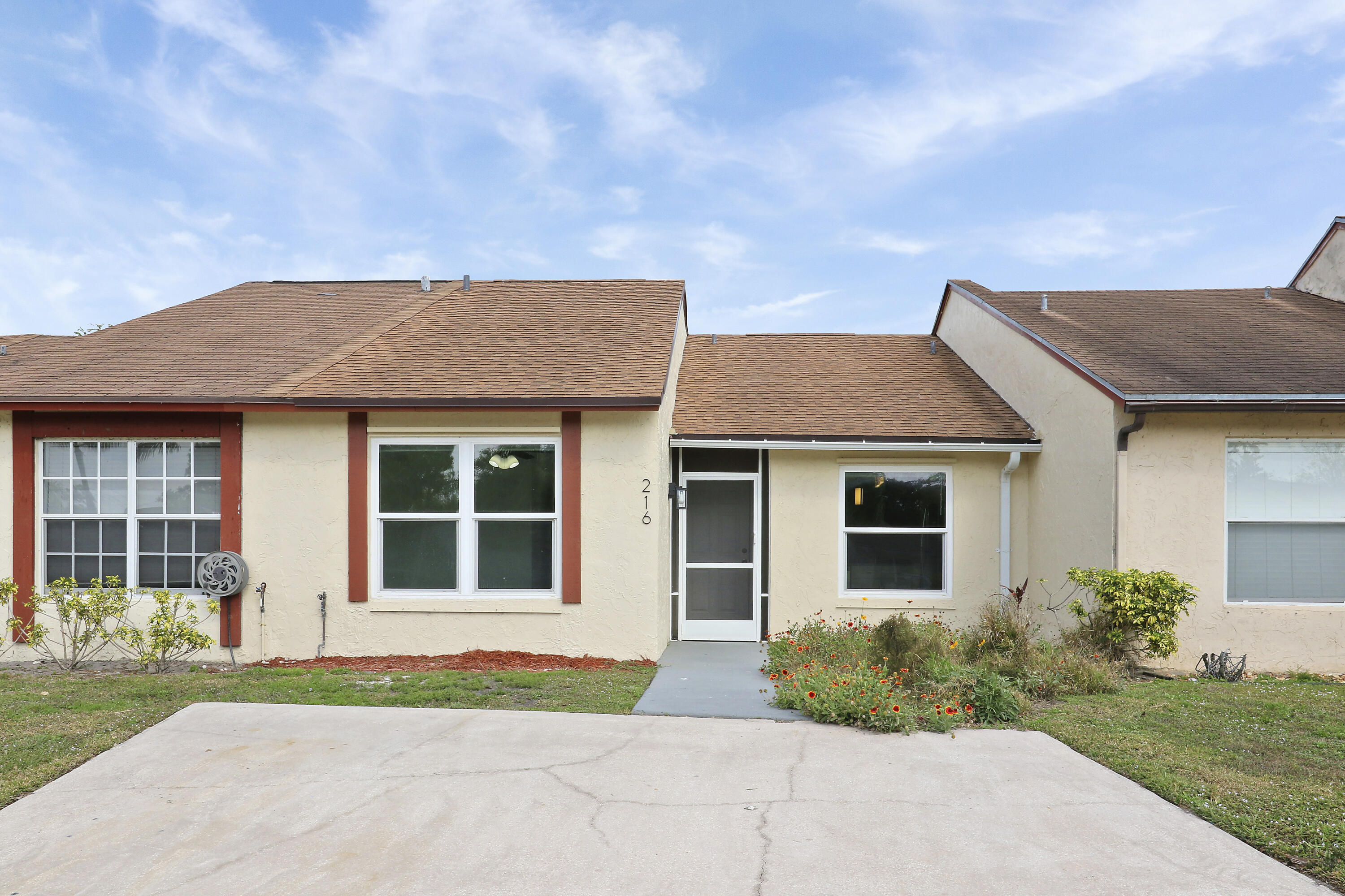 216 Palmetto Court