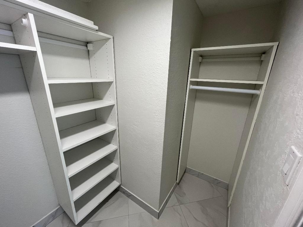 1000 Spanish River Road 1f