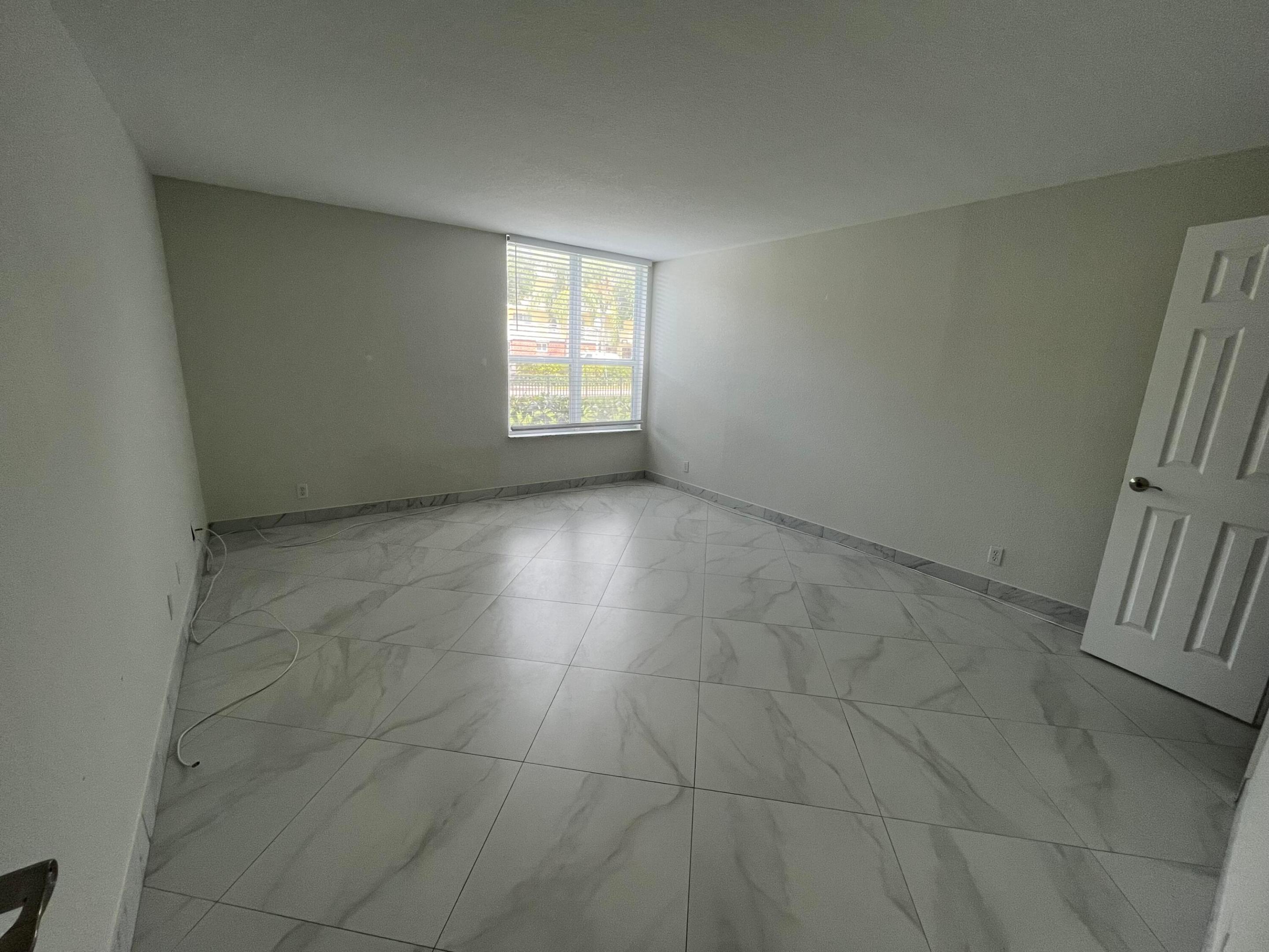 1000 Spanish River Road 1f