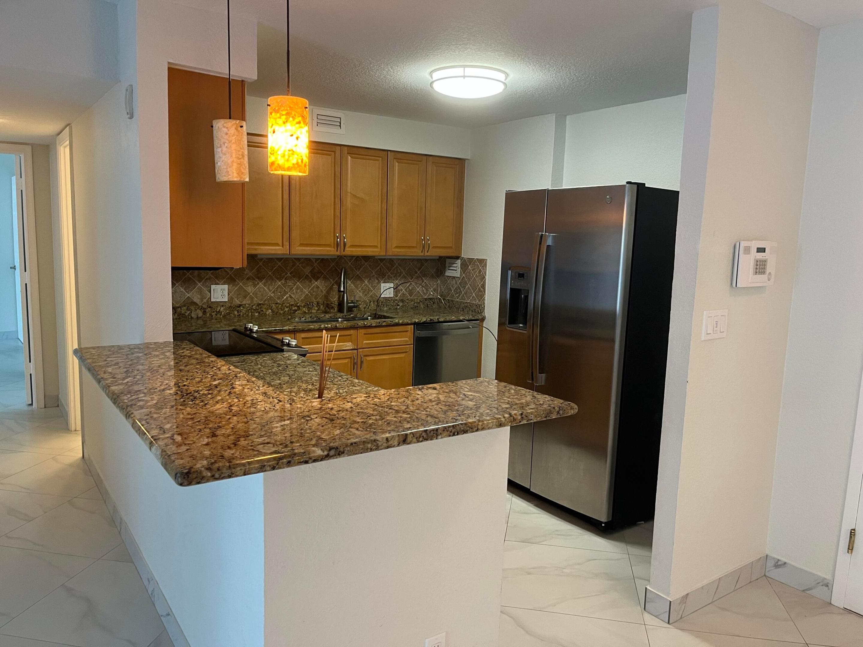 1000 Spanish River Road 1f