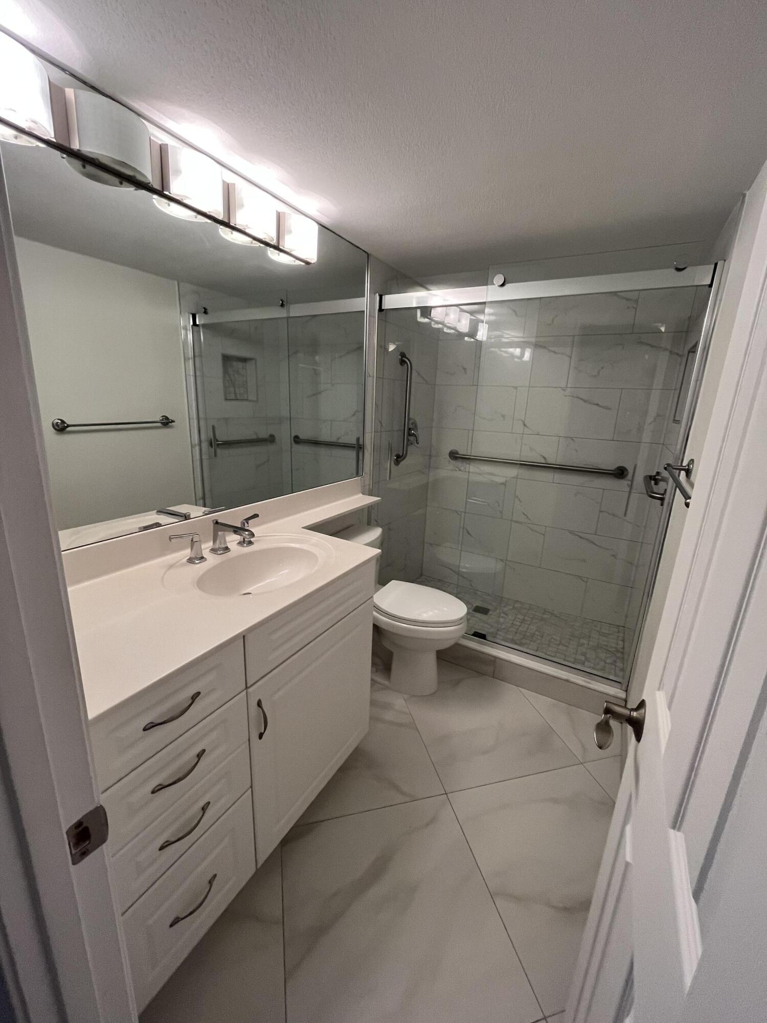 1000 Spanish River Road 1f