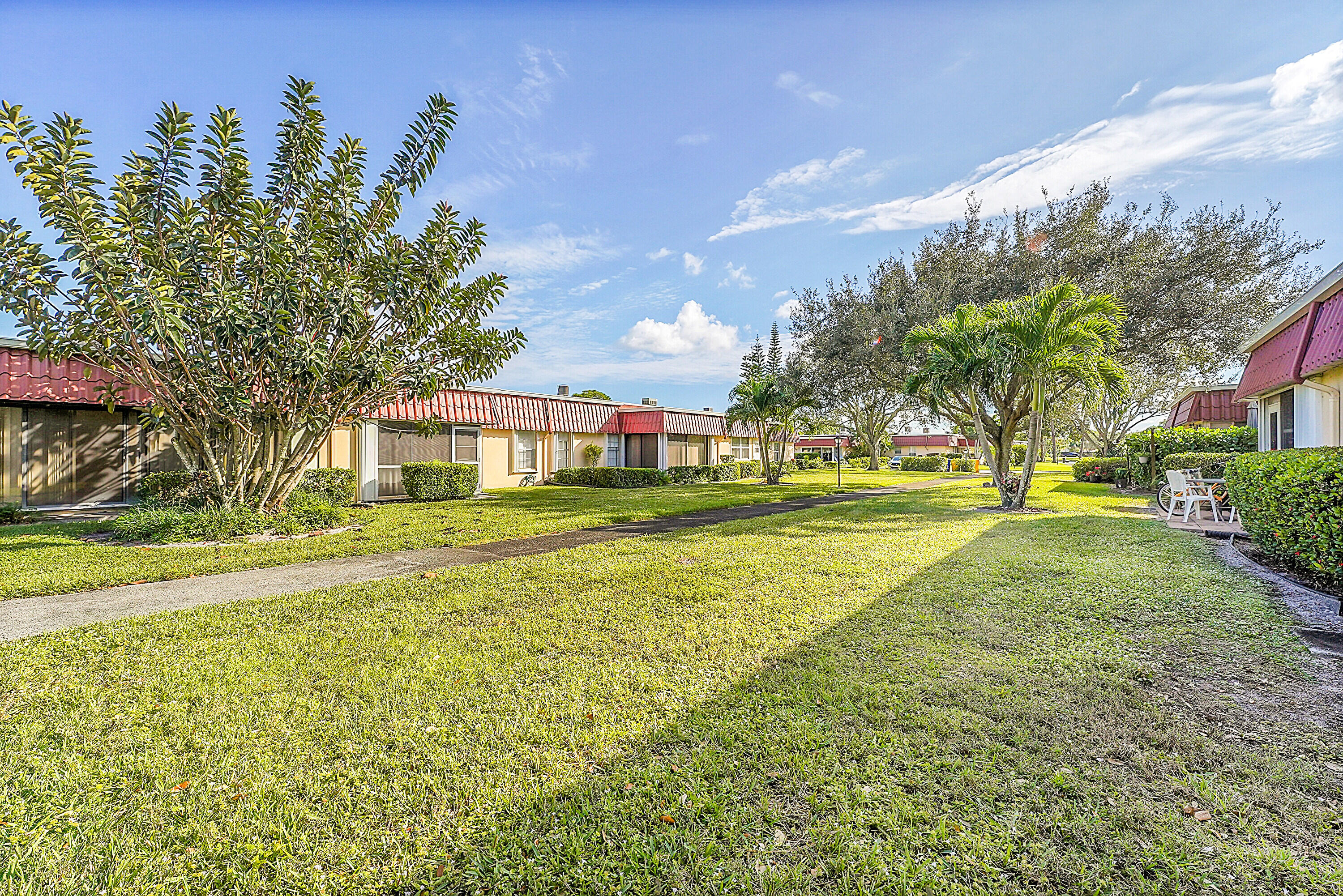 626 Laconia Circle