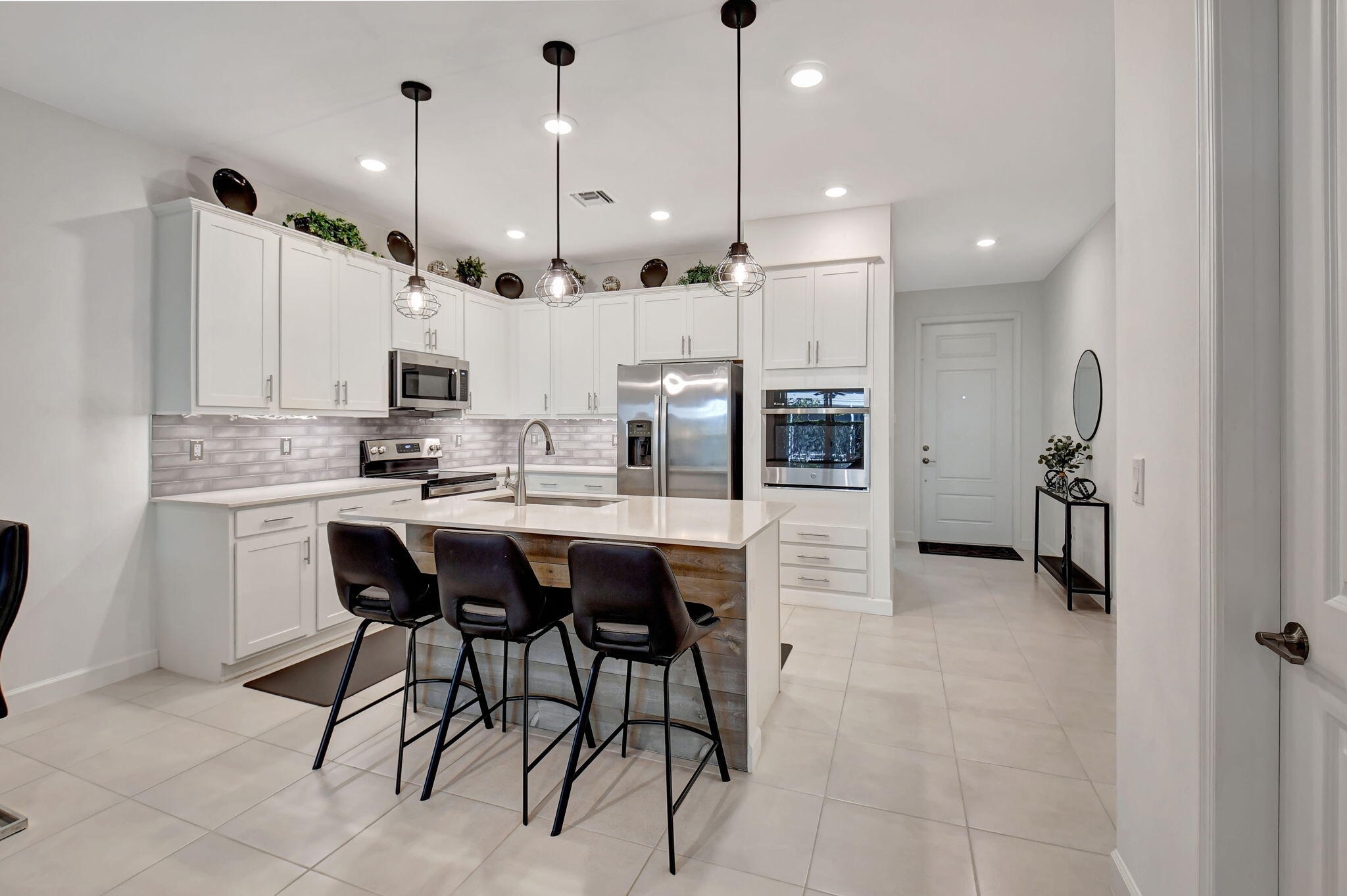 14481 Highland Center Way