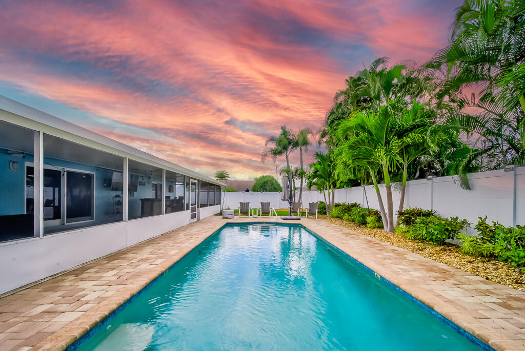 841 NW 8th Way, Boynton Beach