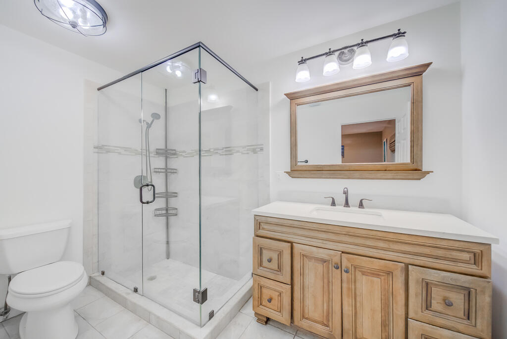 841 NW 8th Way, Boynton Beach