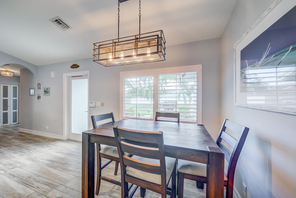 841 NW 8th Way, Boynton Beach