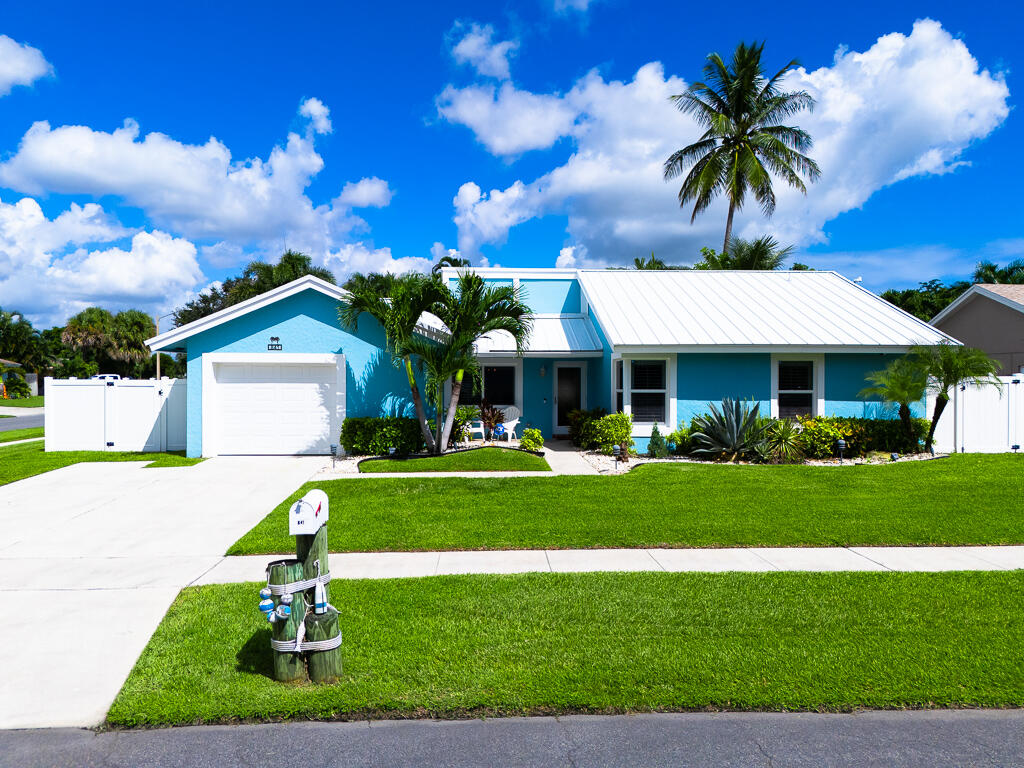 841 NW 8th Way, Boynton Beach
