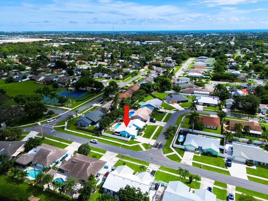 841 NW 8th Way, Boynton Beach
