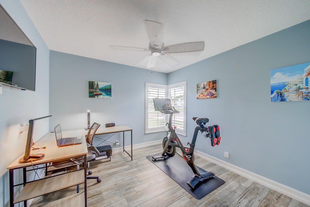 841 NW 8th Way, Boynton Beach