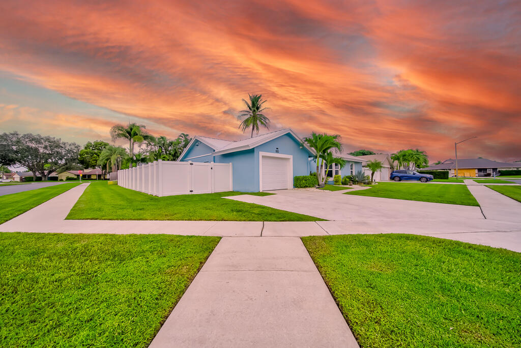 841 NW 8th Way, Boynton Beach