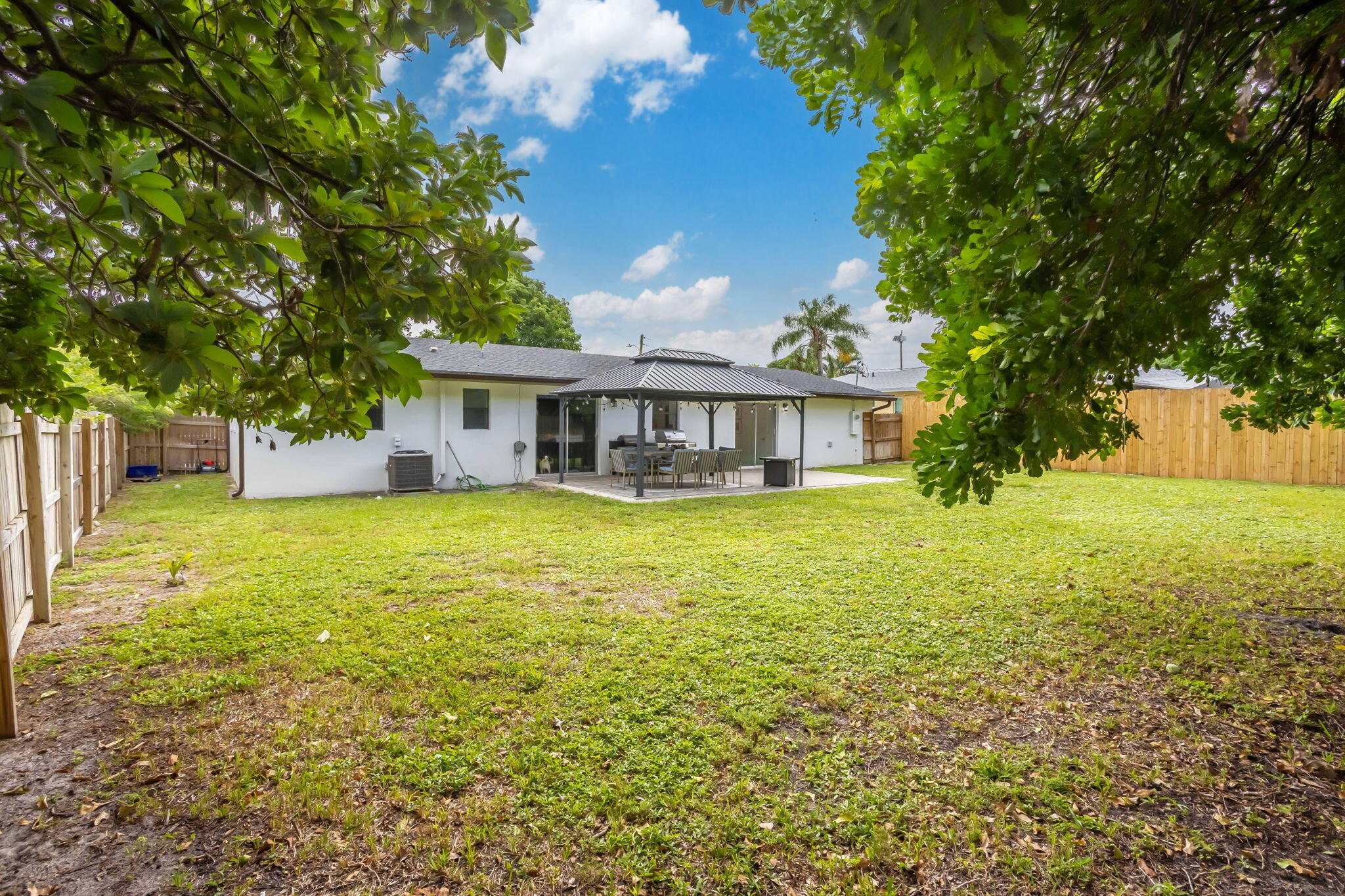 213 SW 12th Avenue