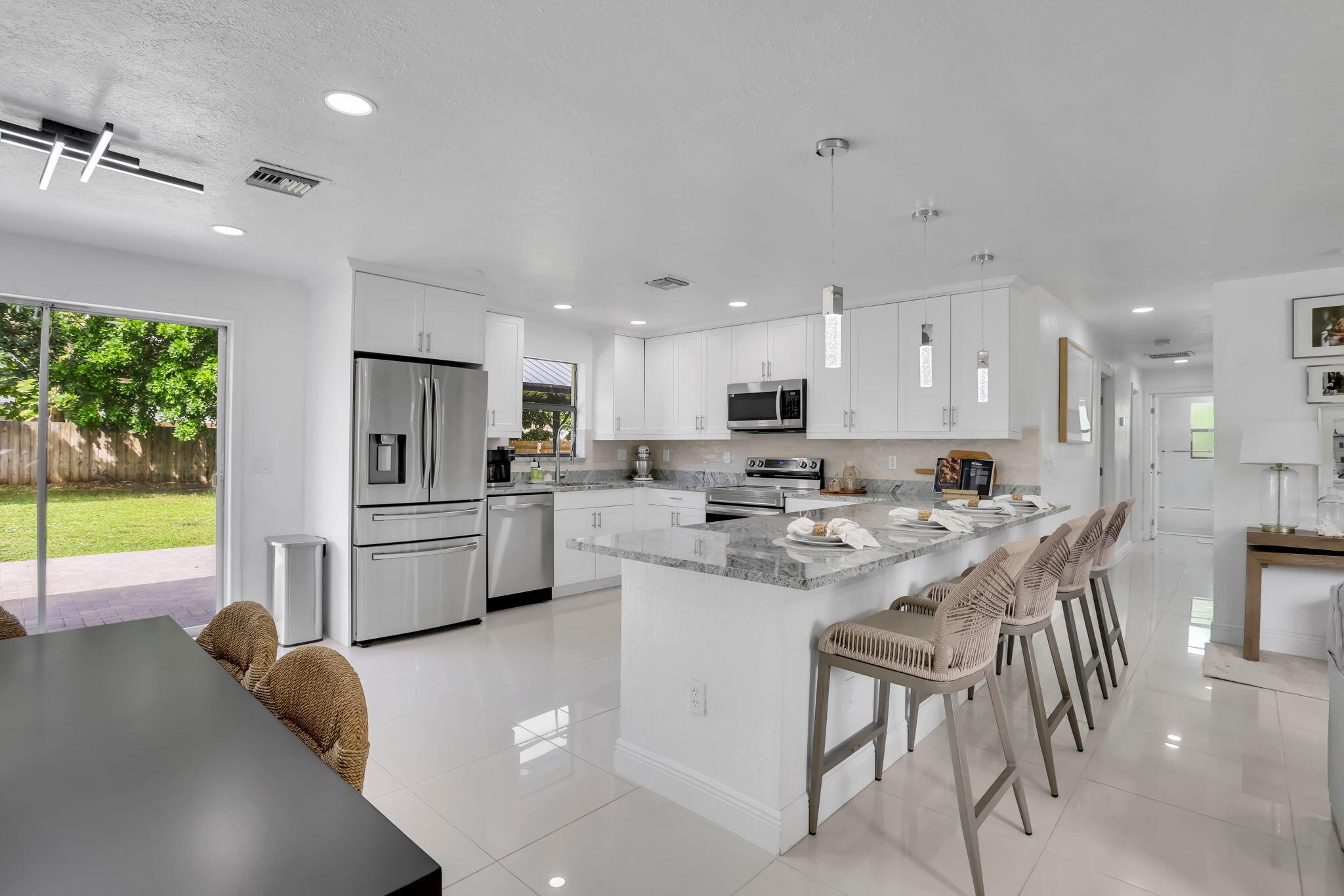 213 SW 12th Avenue