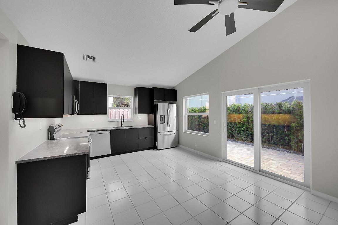 10216 Breezeway Place